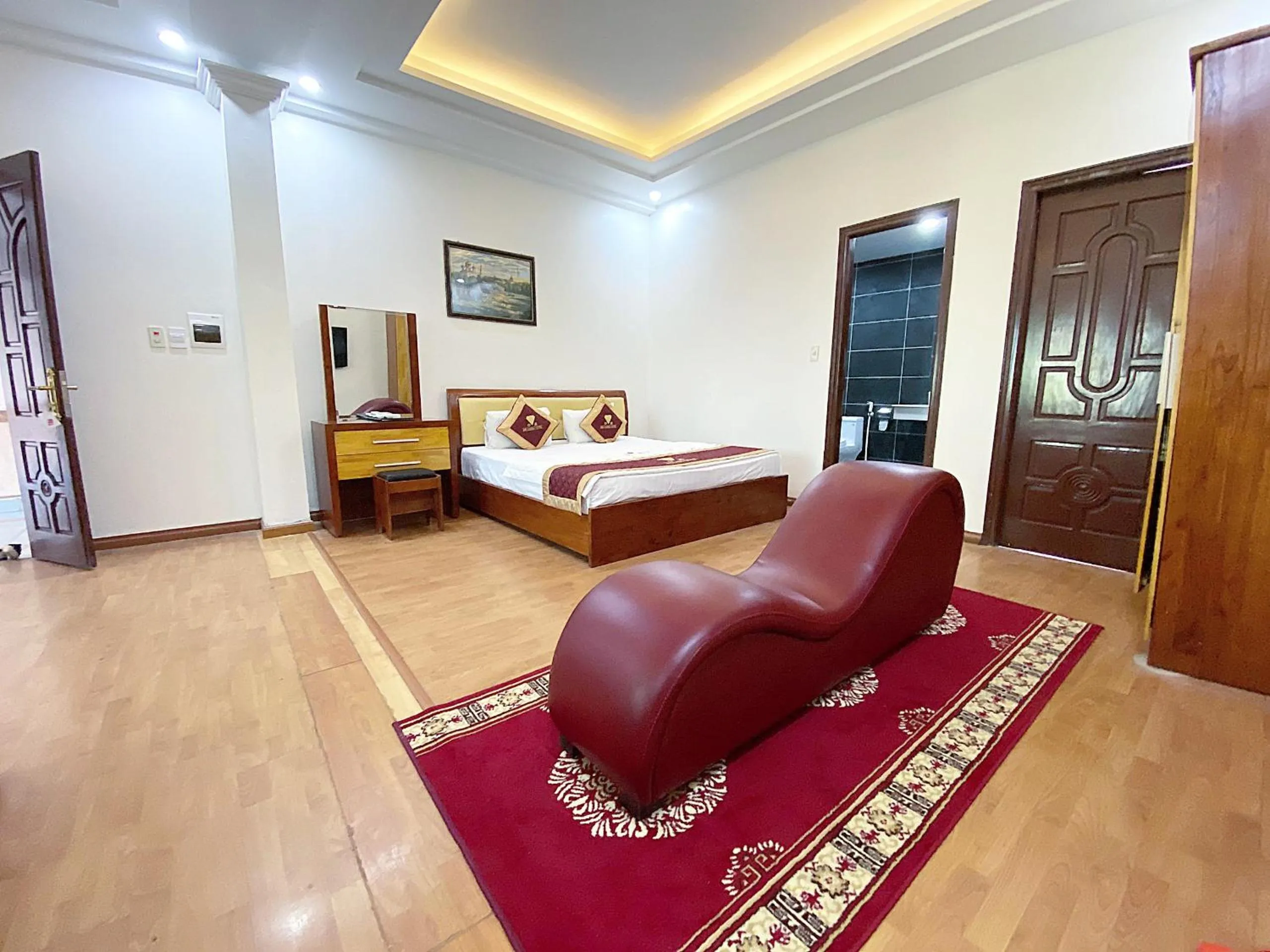 Photo of the whole room, Bed in Diamond Hotel Thai Binh