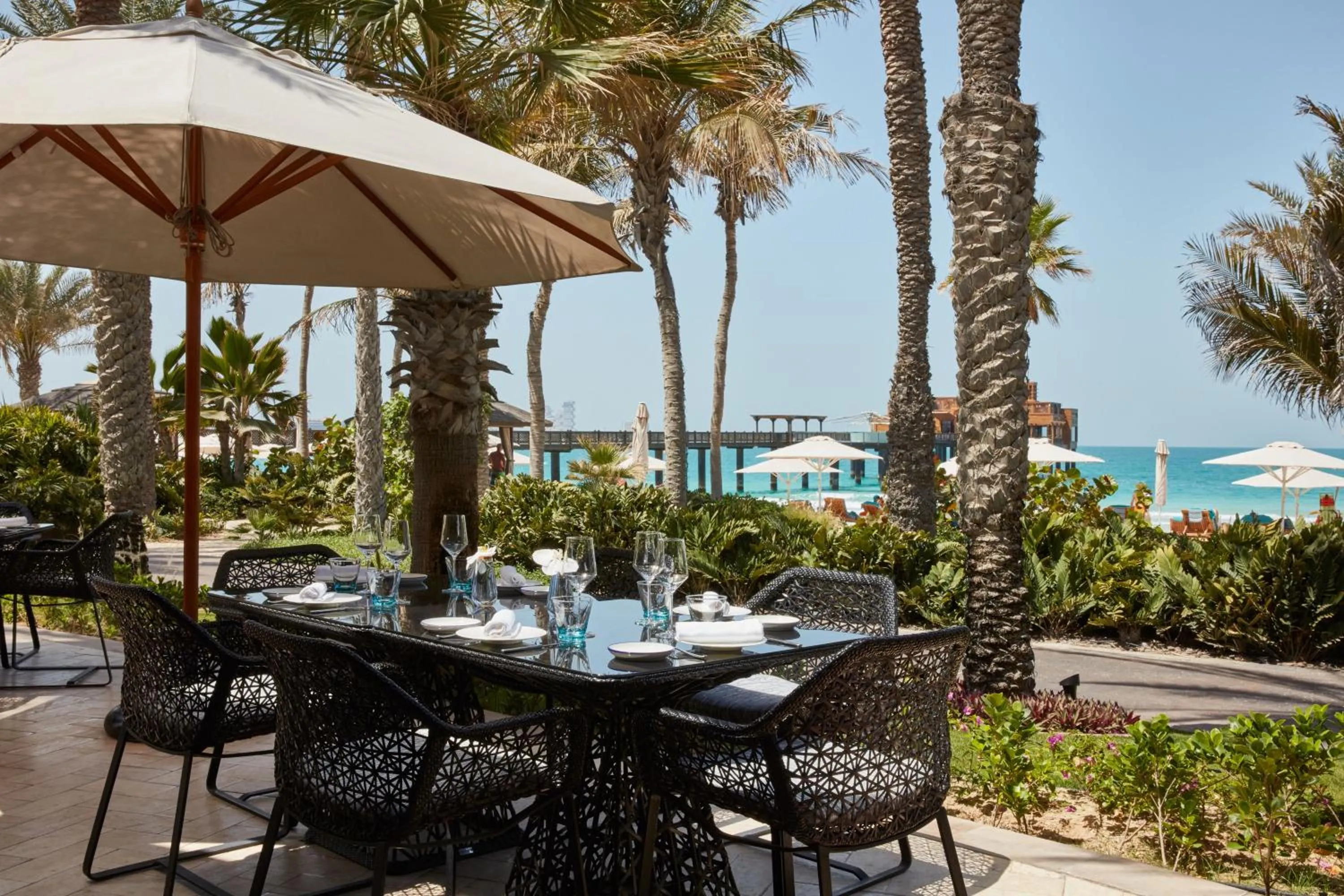 Restaurant/places to eat in Jumeirah Dar Al Masyaf Dubai