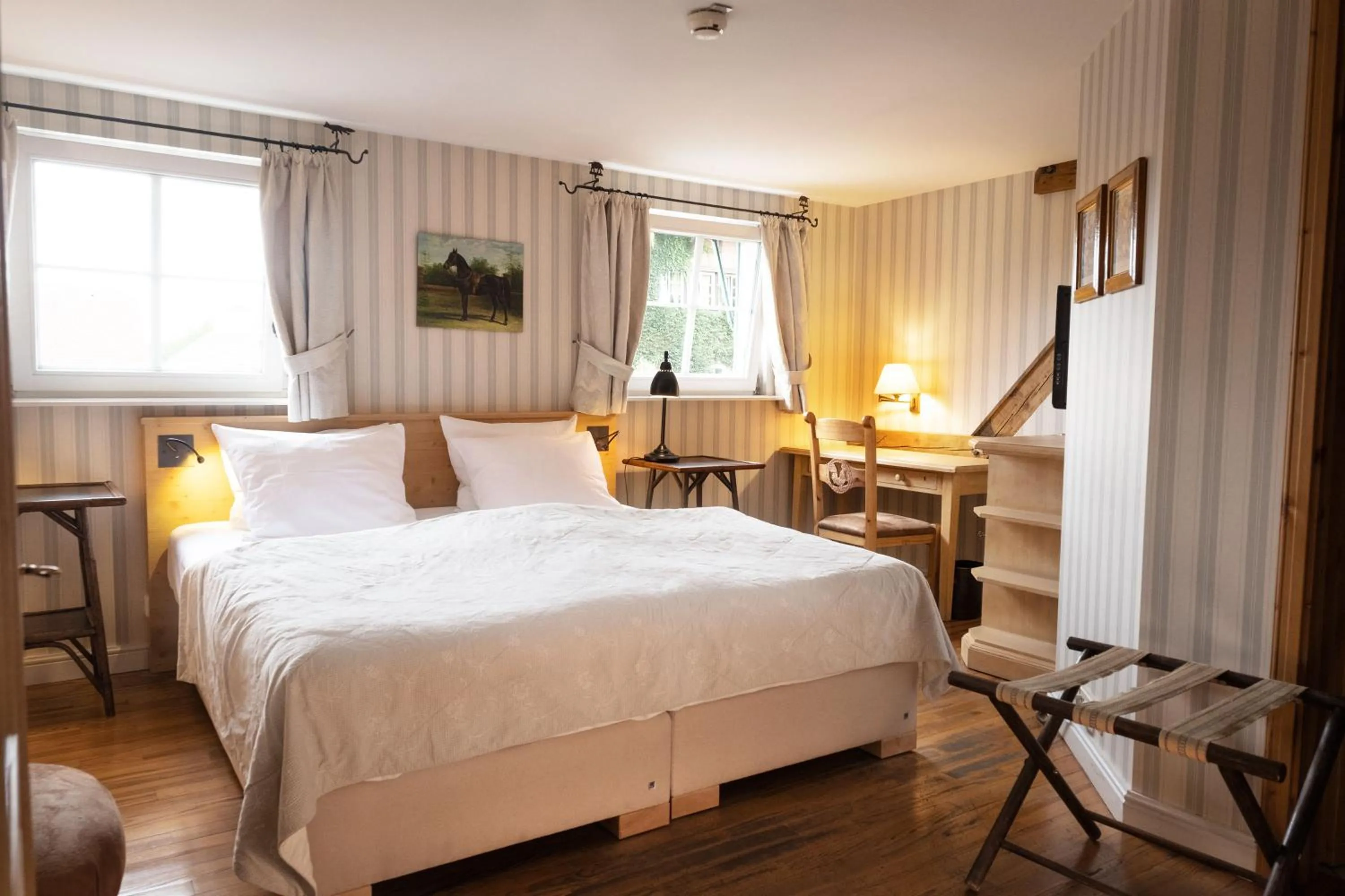 Photo of the whole room, Bed in Der Linslerhof - Hotel, Restaurant, Events & Natur