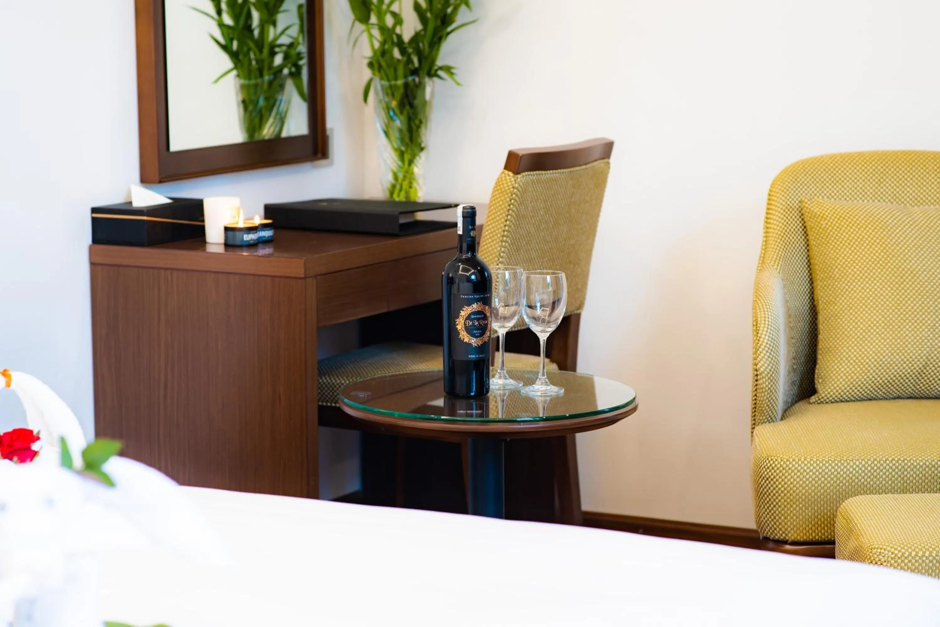 Bed in Hạ Long New Century Hotel