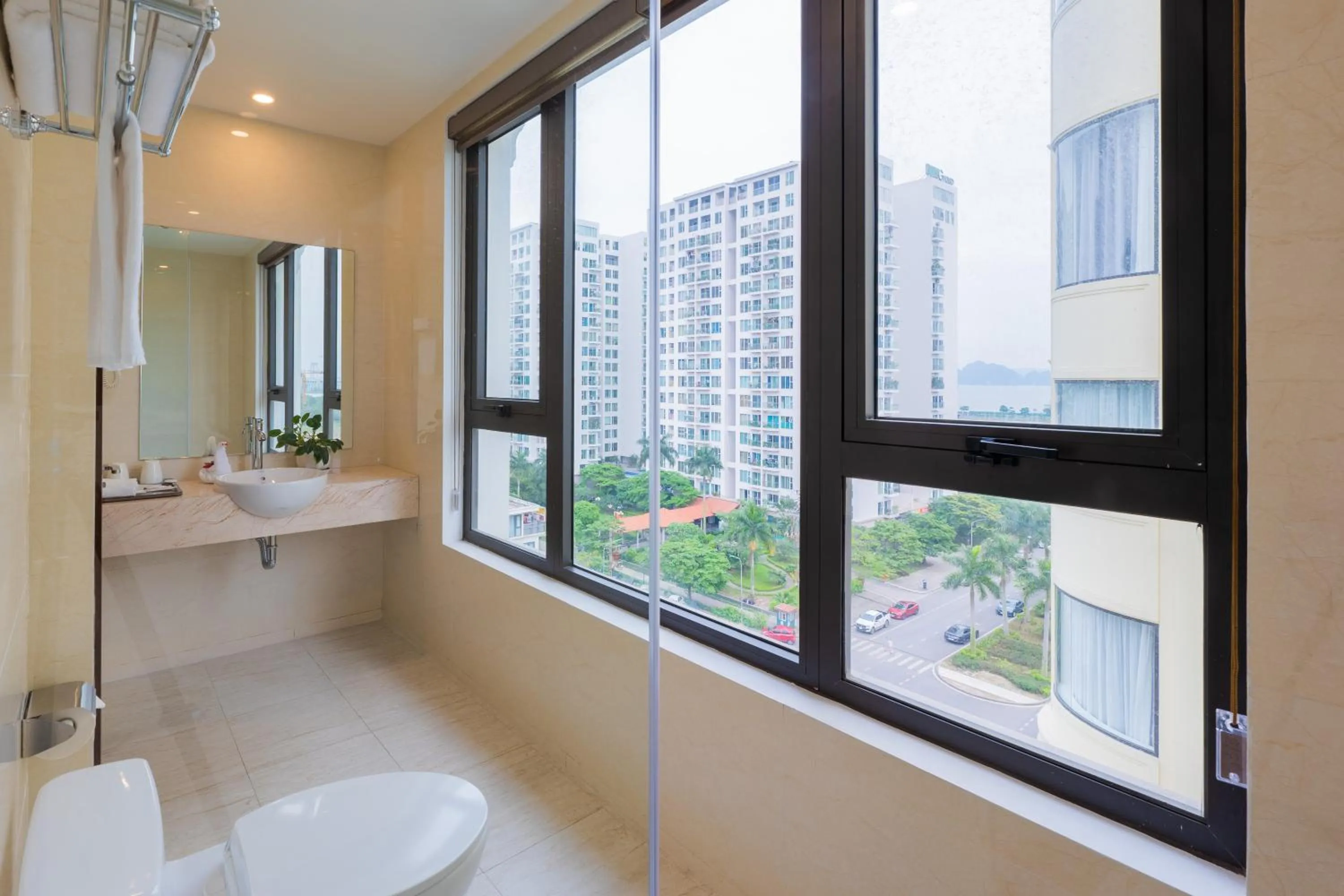 Bathroom in Hạ Long New Century Hotel