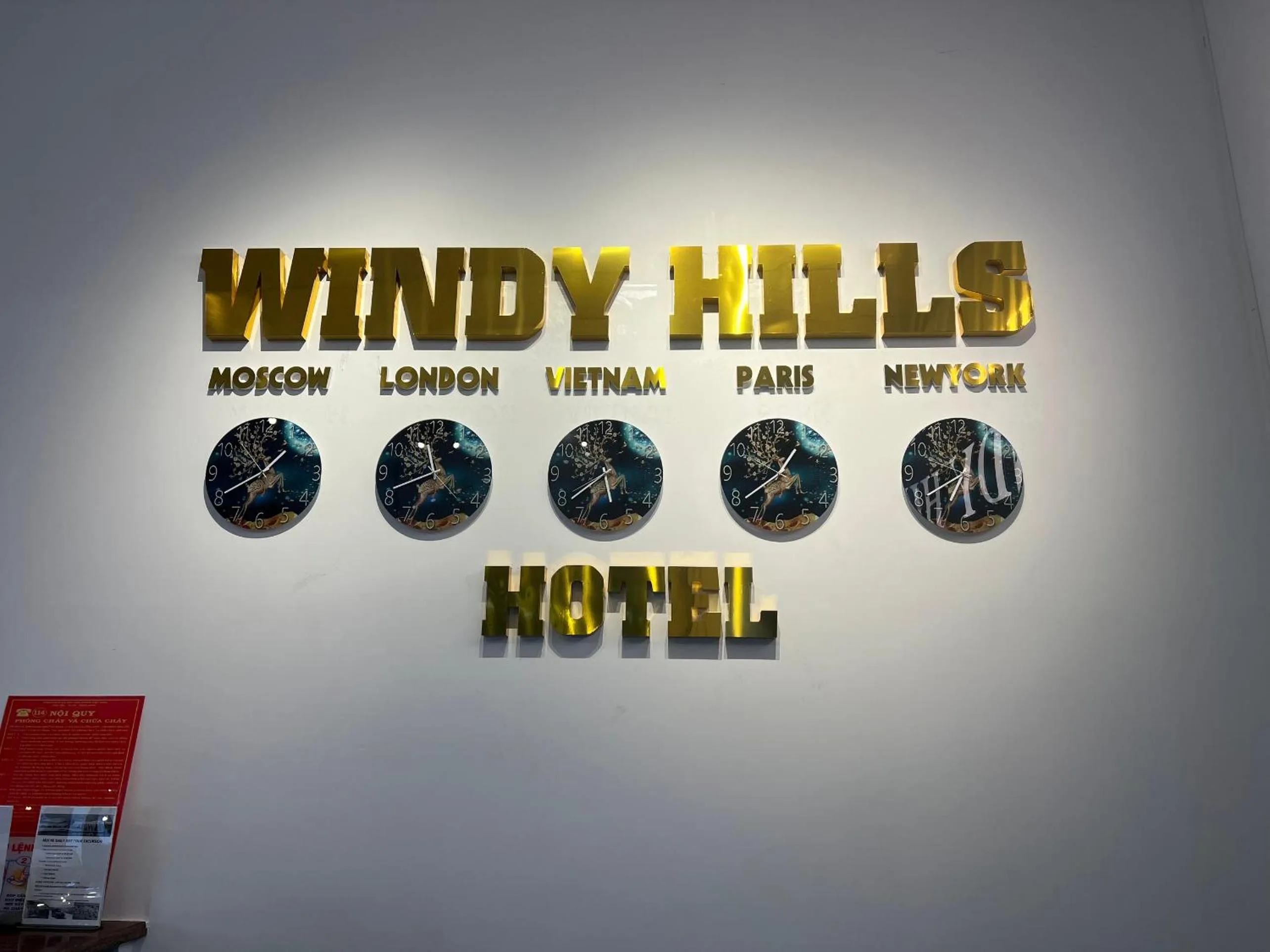 Windy hills hotel