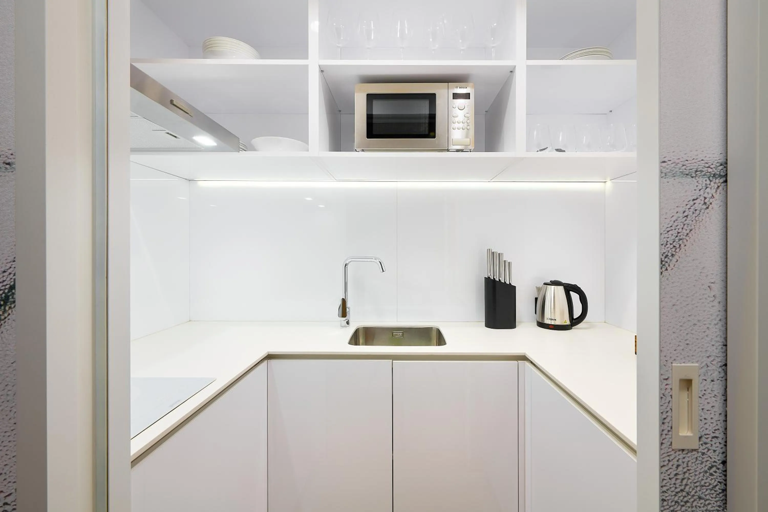 Kitchen or kitchenette in Amphora's Garden