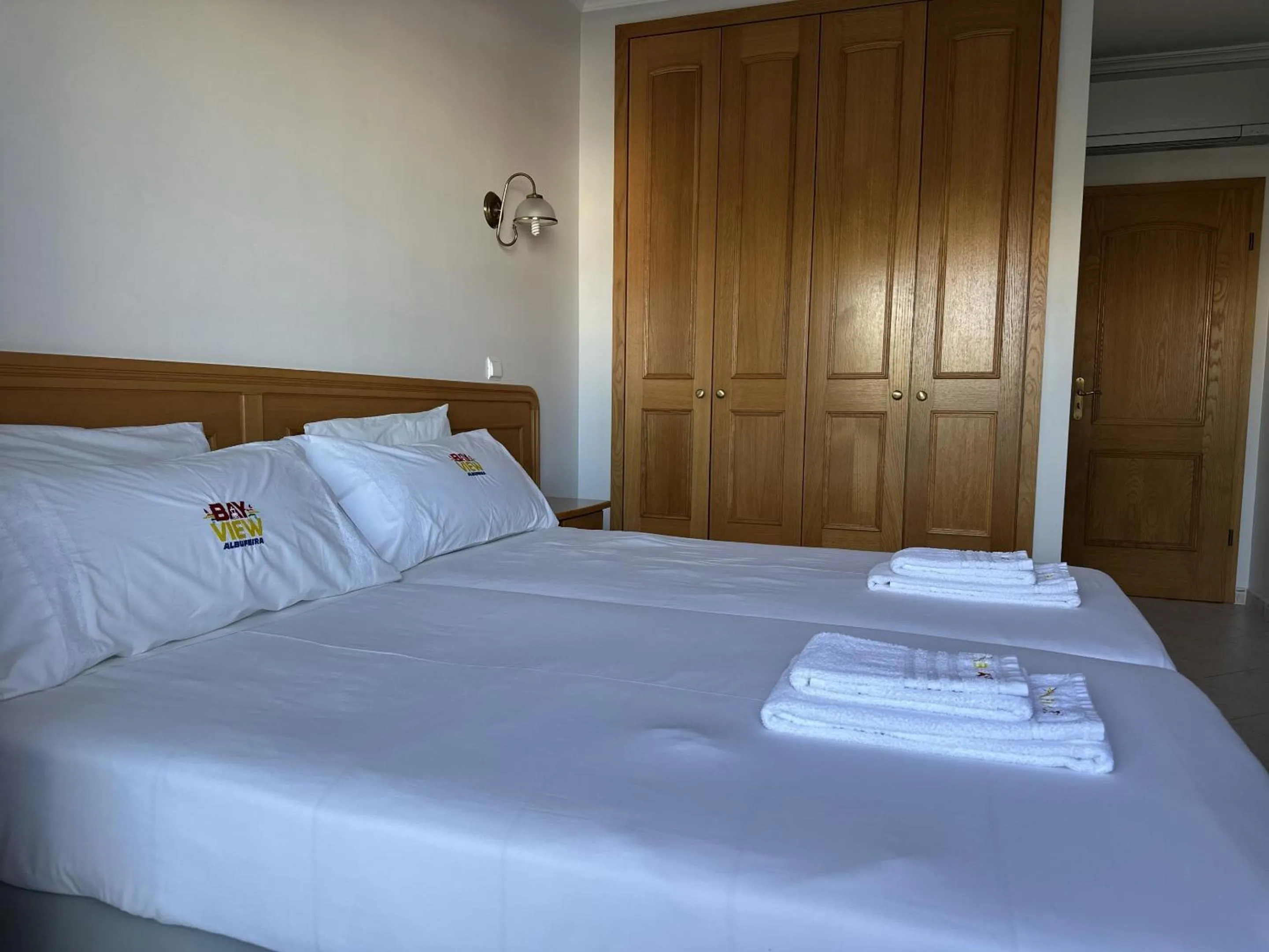 Bedroom, Bed in BayView Albufeira