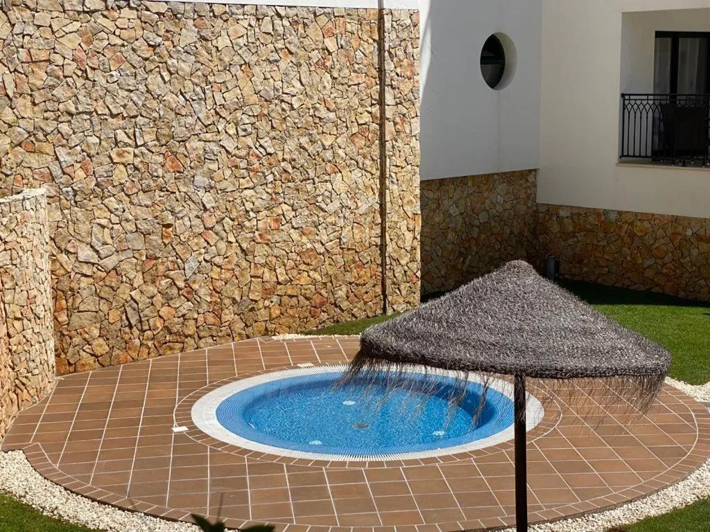 Pool view in BayView Albufeira