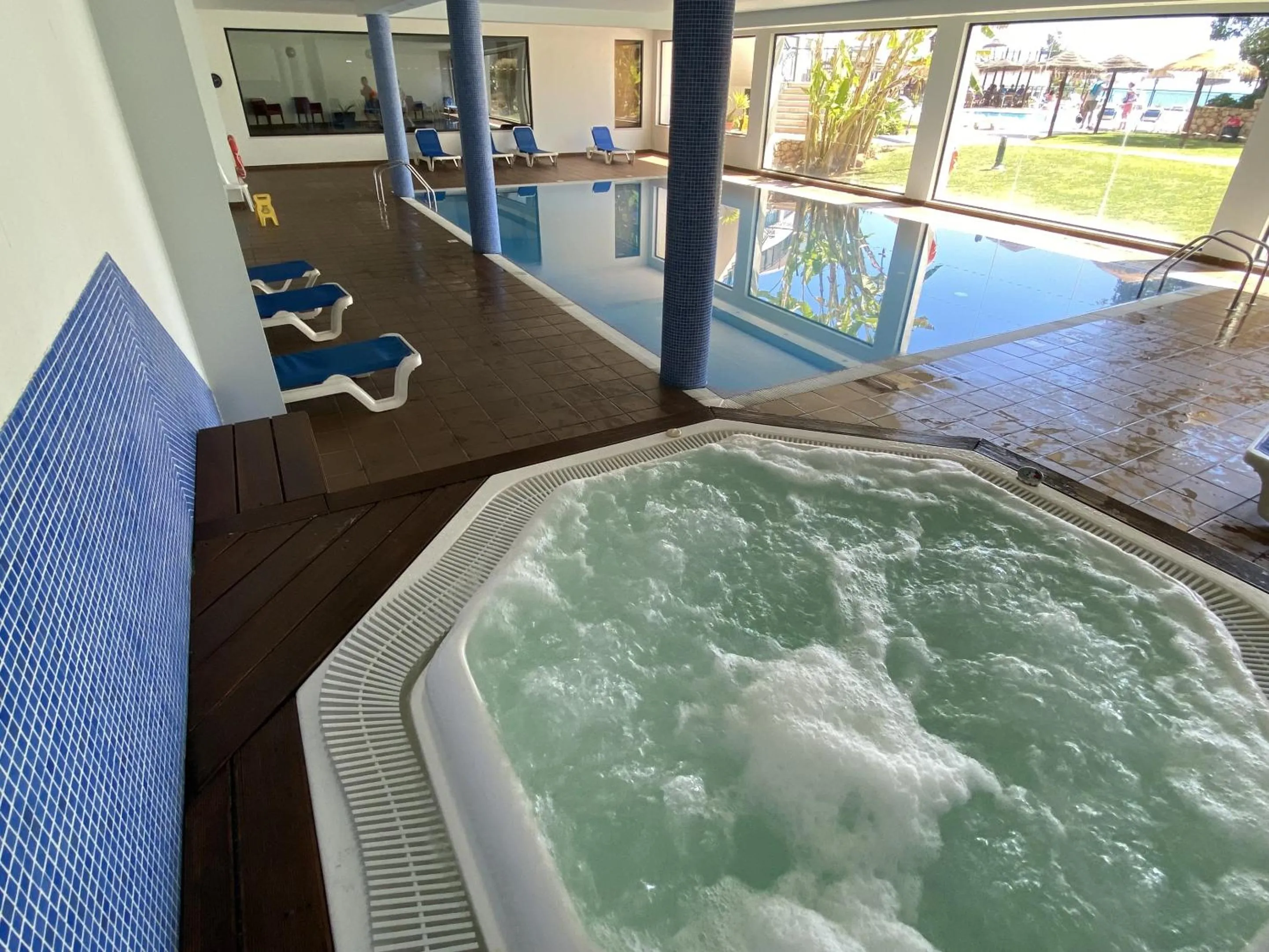 Hot Tub in BayView Albufeira