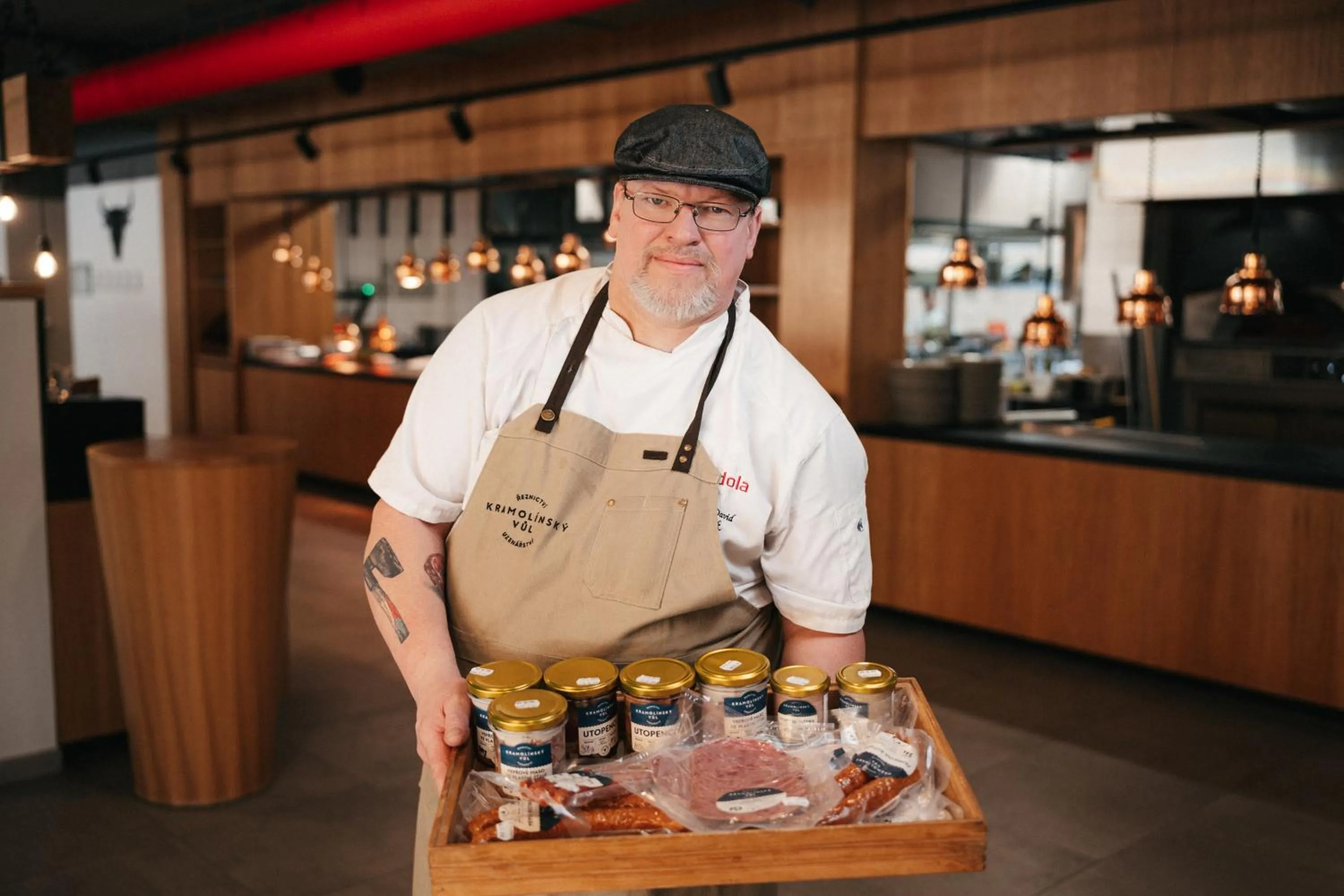 Restaurant/places to eat in Hotel Element