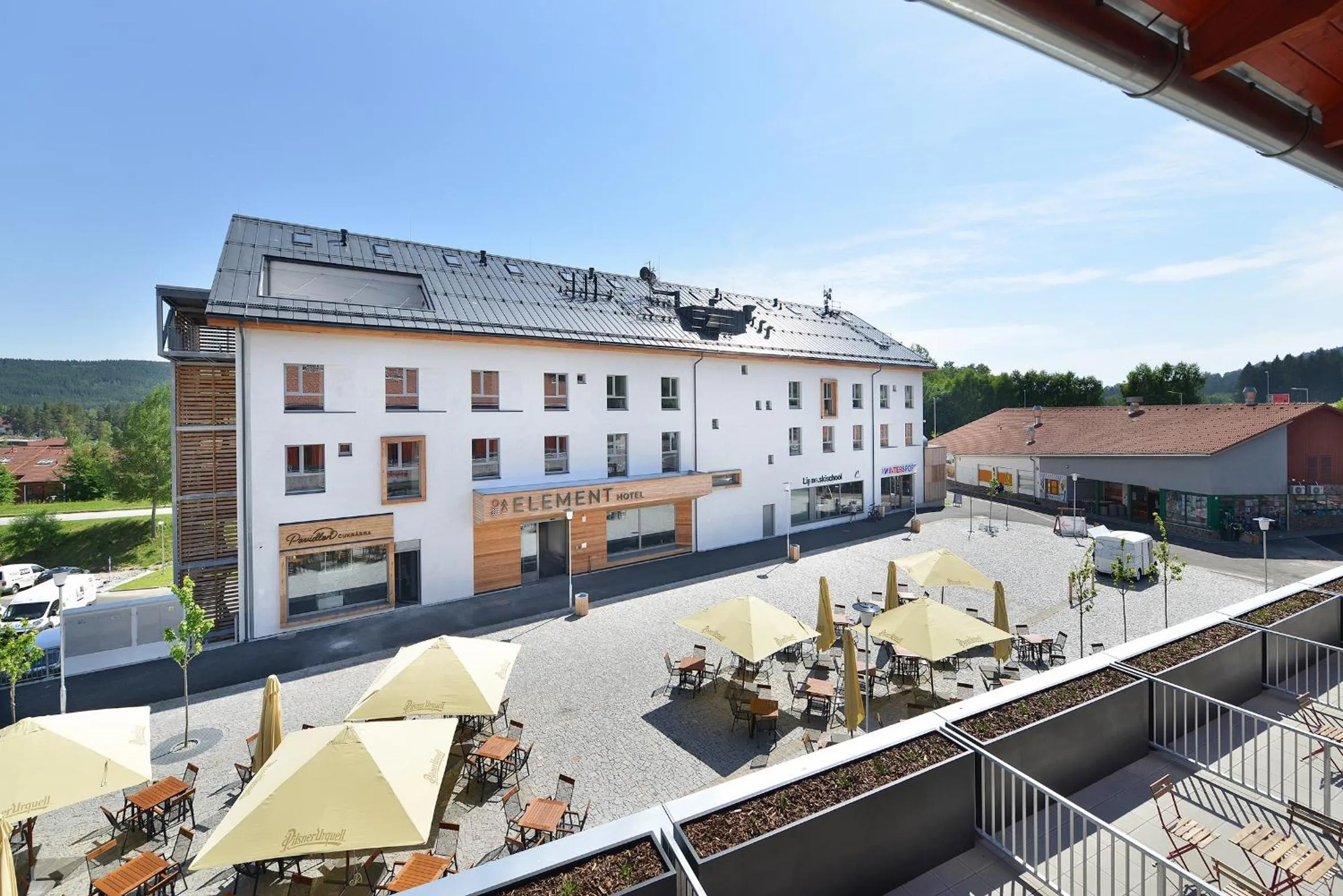 Property building in Hotel Element