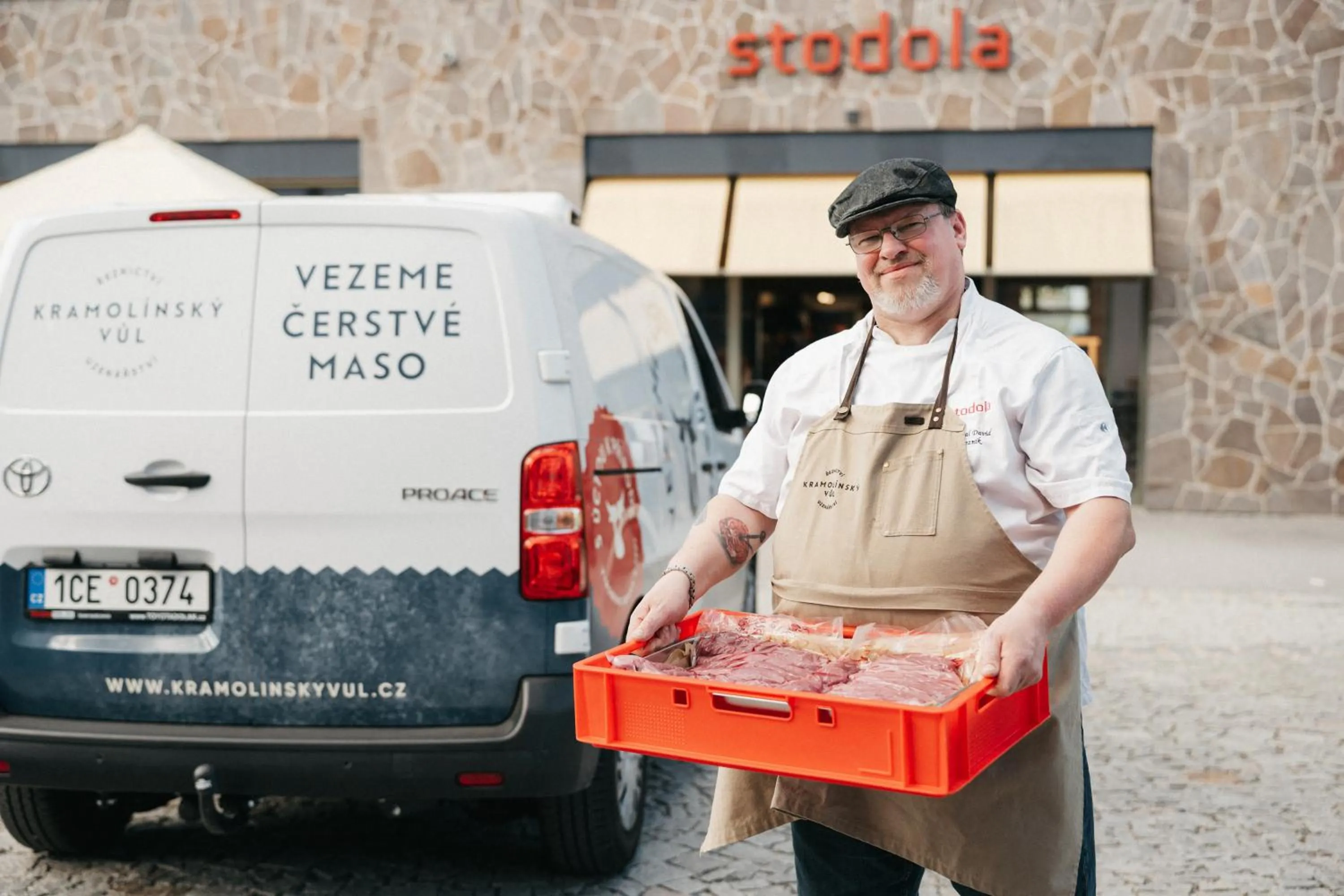 Restaurant/places to eat in Hotel Element