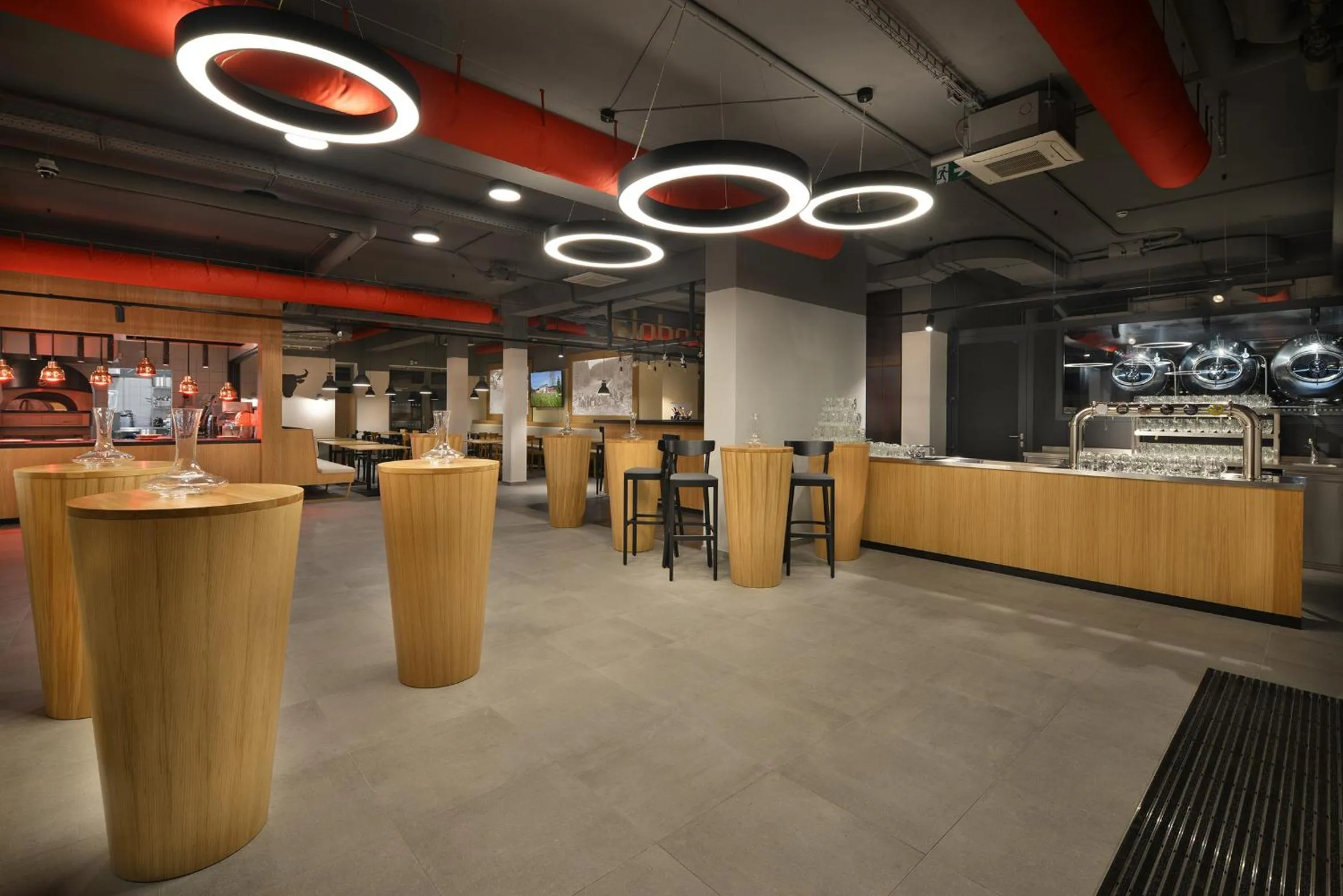 Restaurant/places to eat in Hotel Element