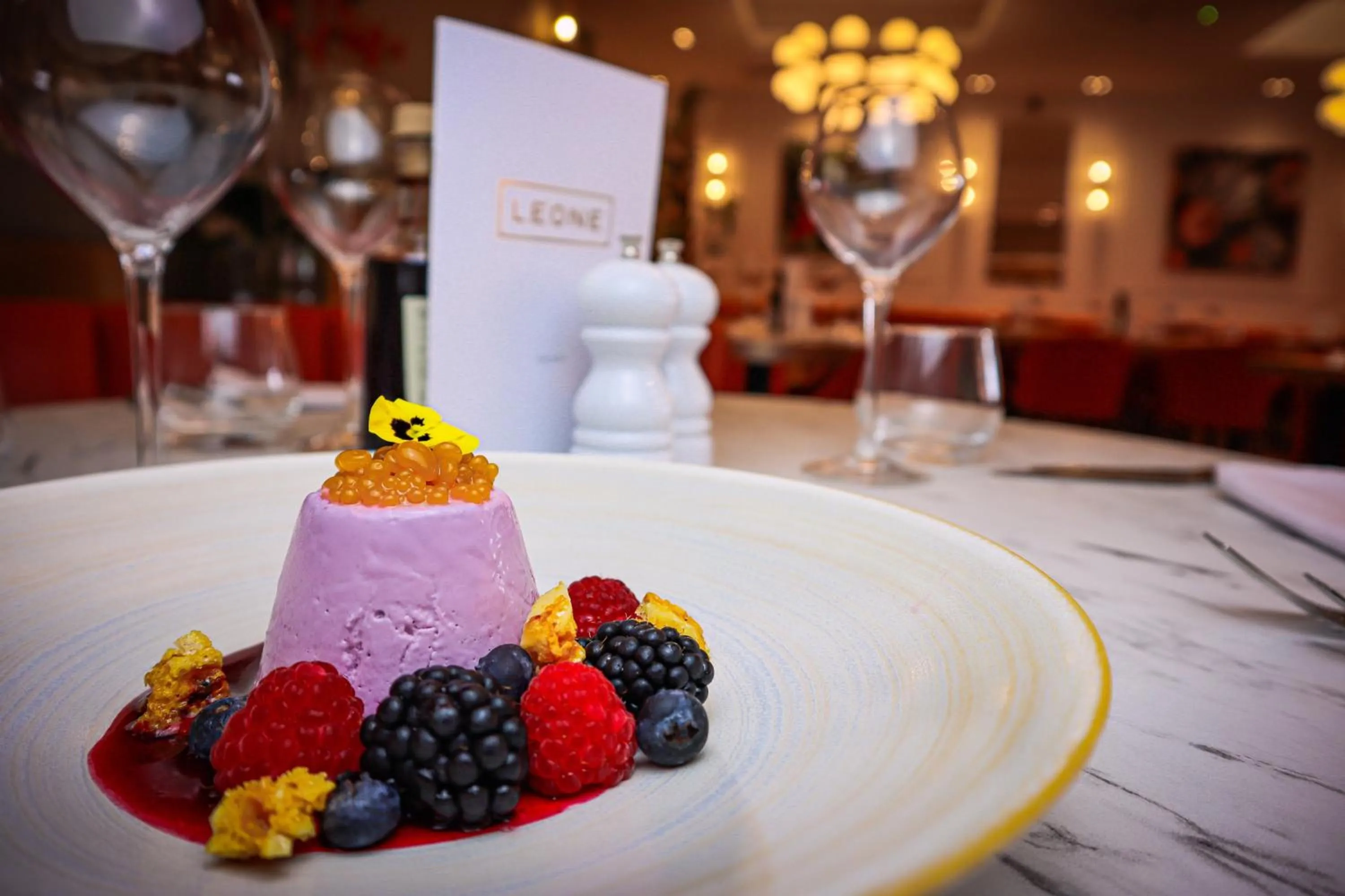 Restaurant/places to eat in Lion & Swan Hotel