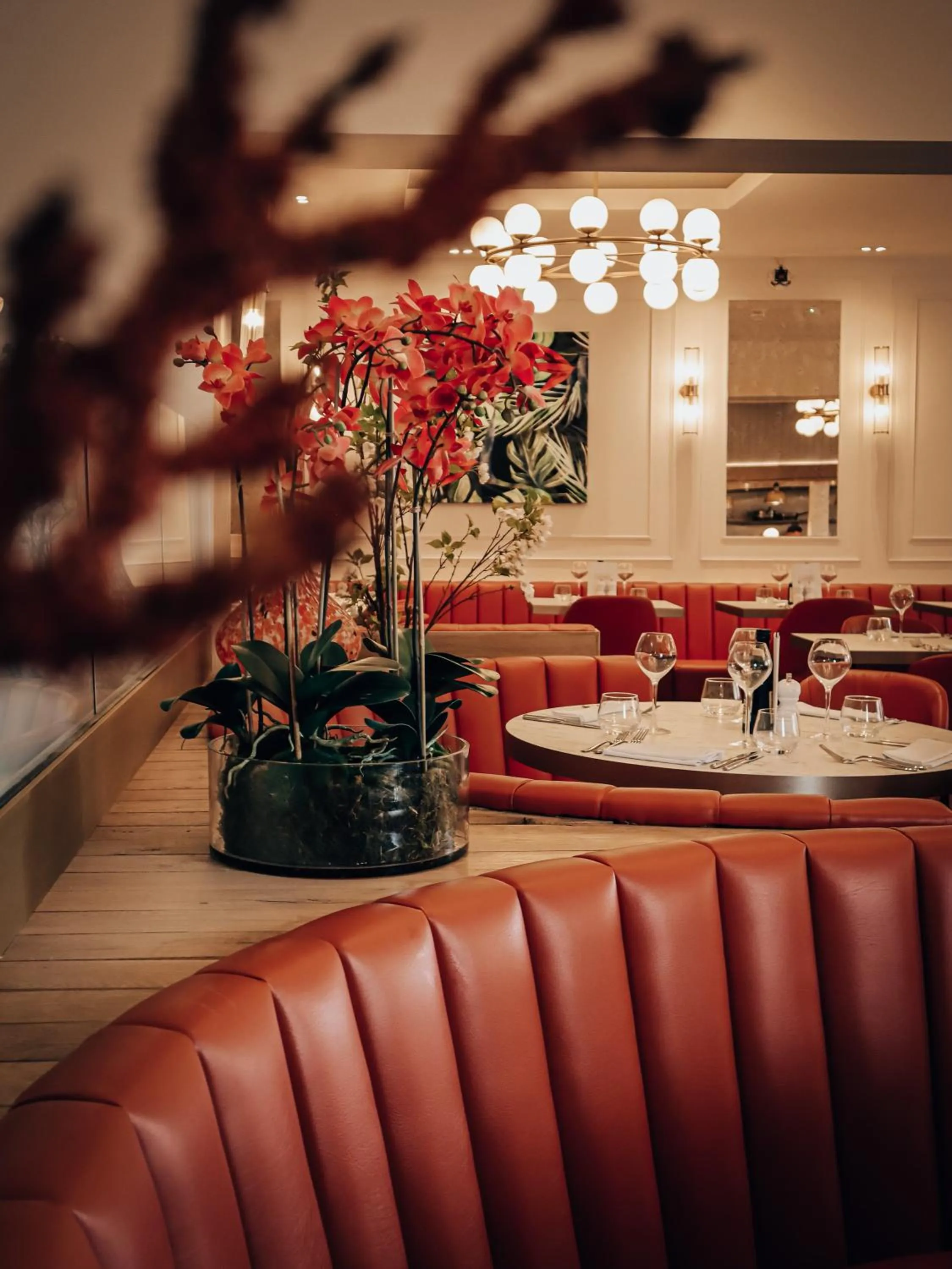 Restaurant/places to eat in Lion & Swan Hotel