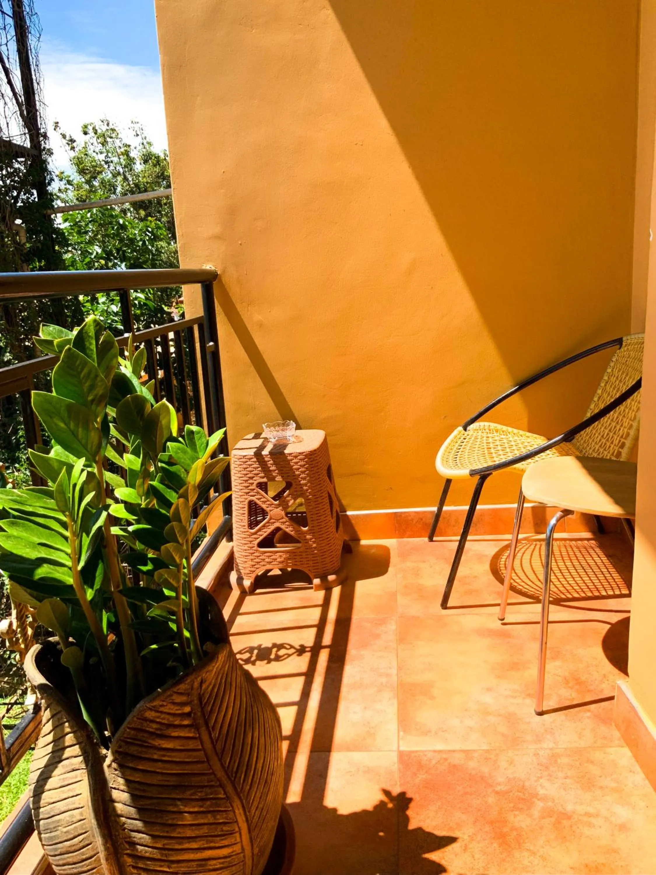 Balcony/Terrace in Hendo Hotel