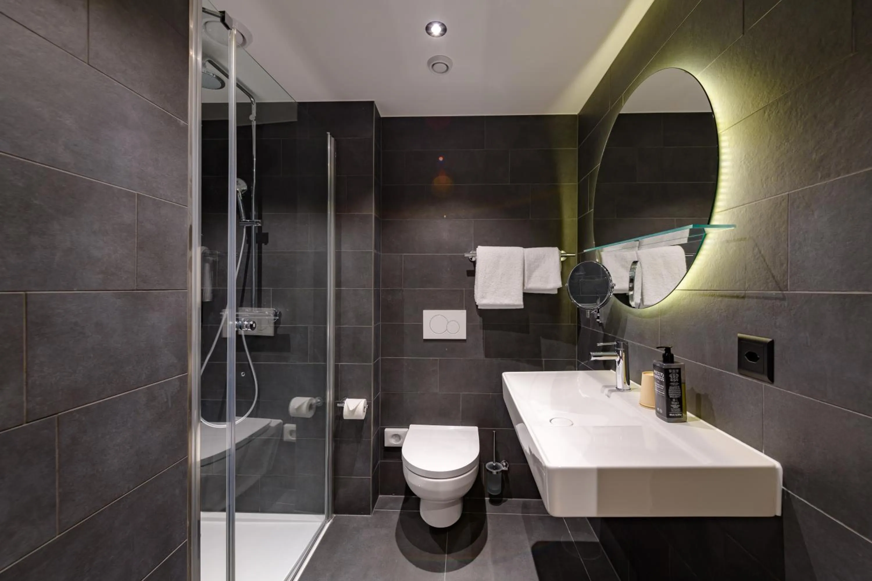 Bathroom in Aparthotel Adagio Zurich City Center