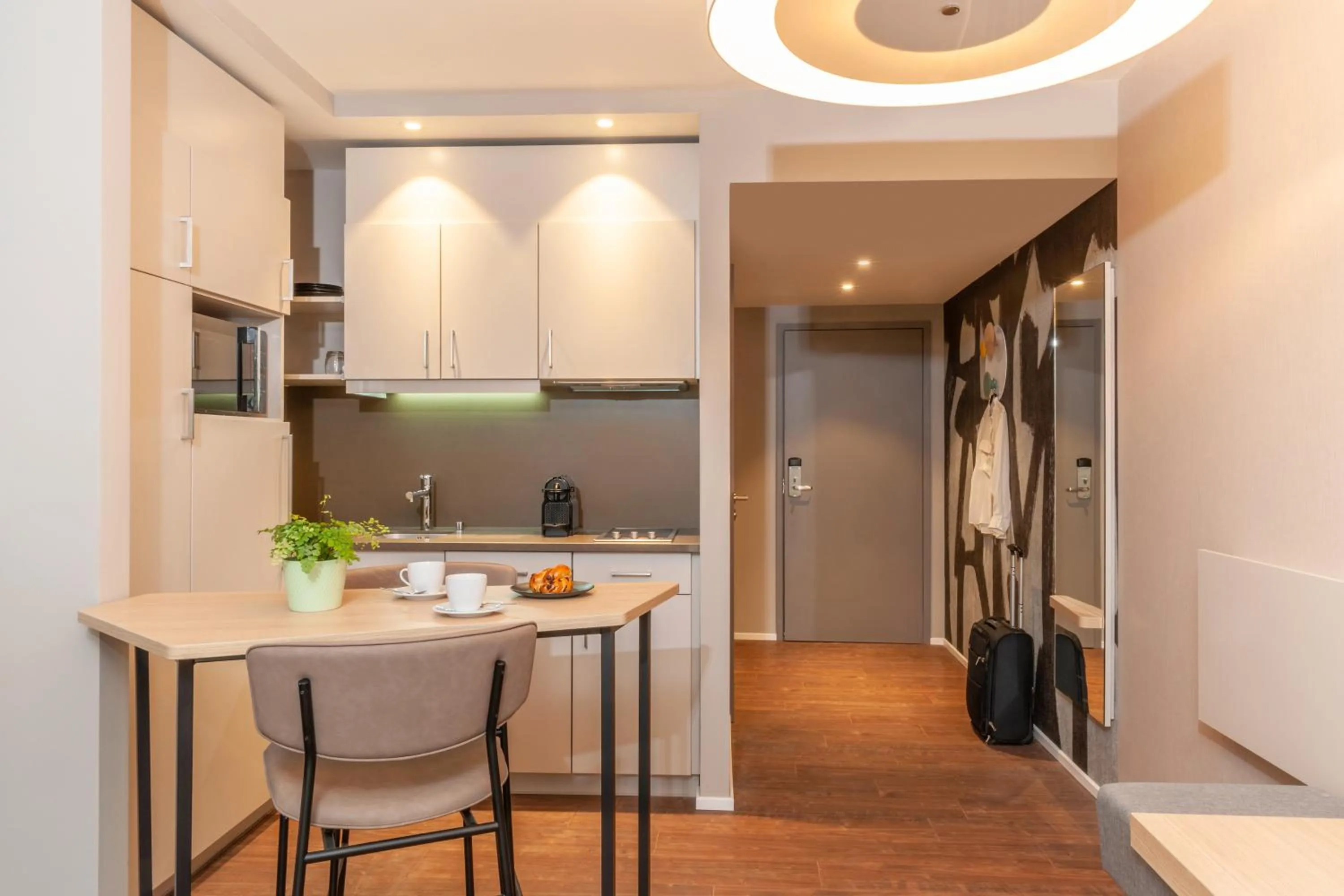 Kitchen or kitchenette in Aparthotel Adagio Zurich City Center