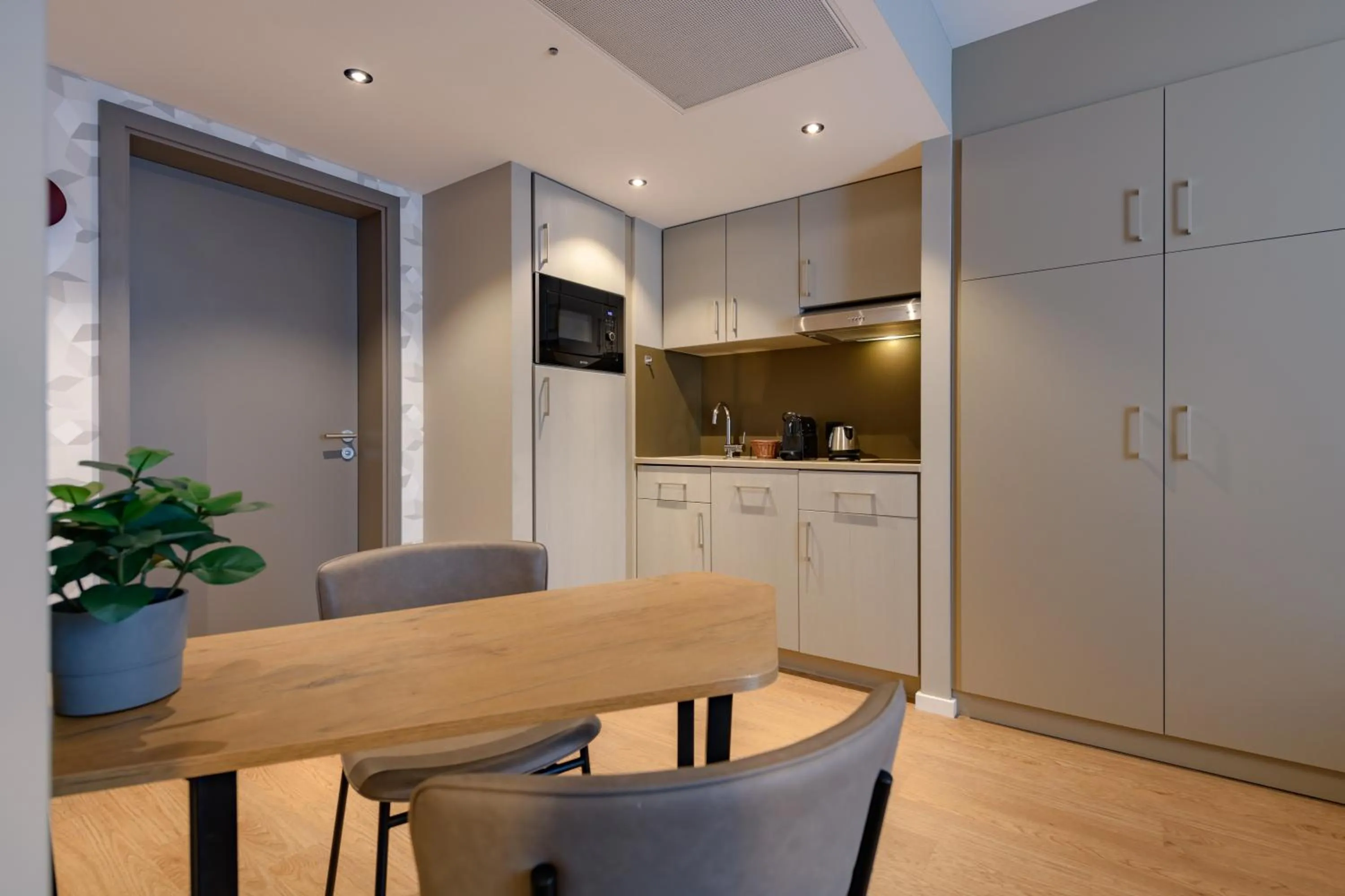 Dining area in Aparthotel Adagio Zurich City Center