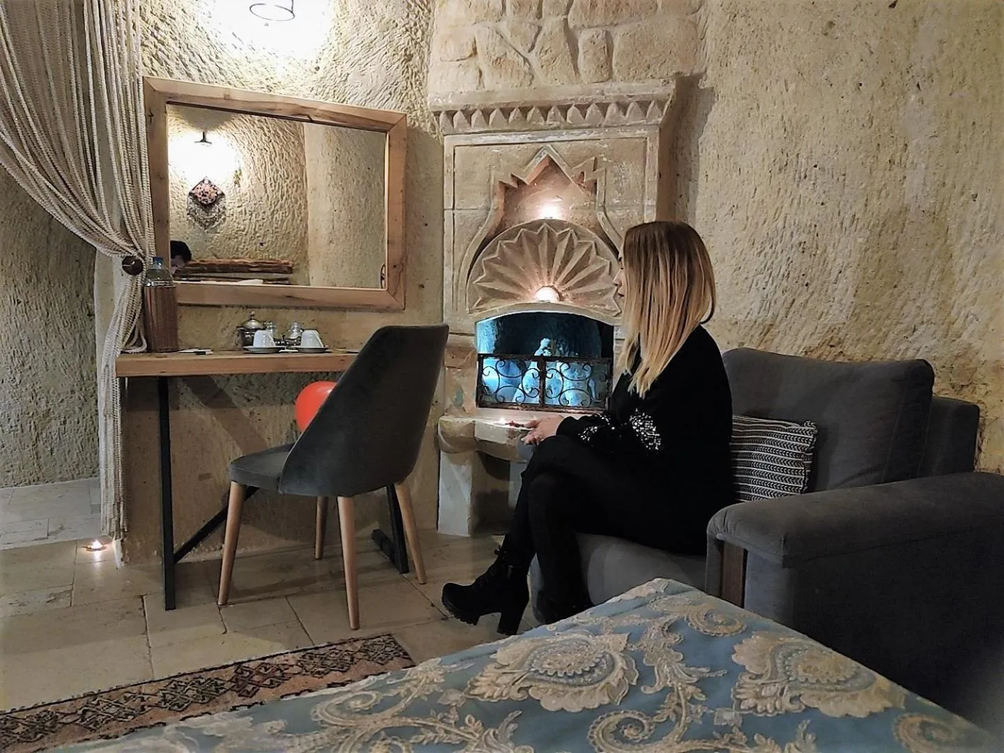 Seating area in Nox Cave Hotel Special Class