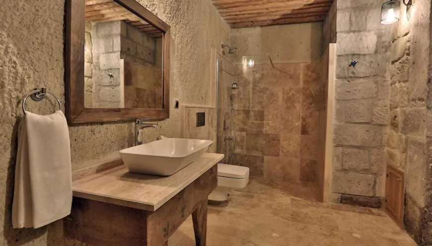 Shower in Nox Cave Hotel Special Class