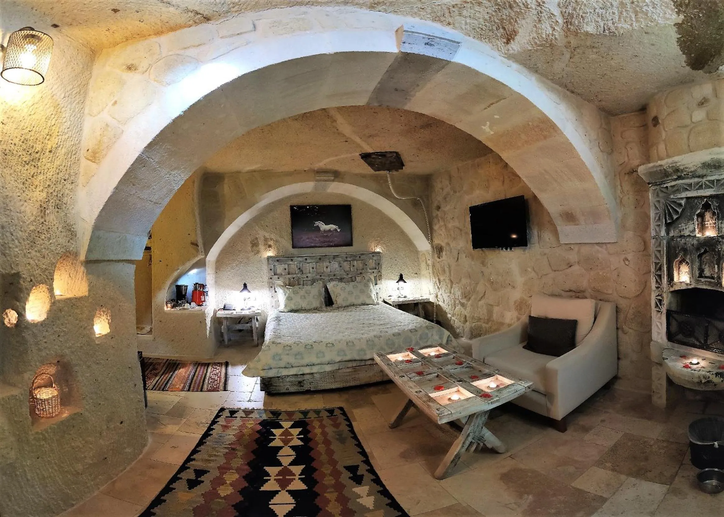 Photo of the whole room, Bed in Nox Cave Hotel Special Class