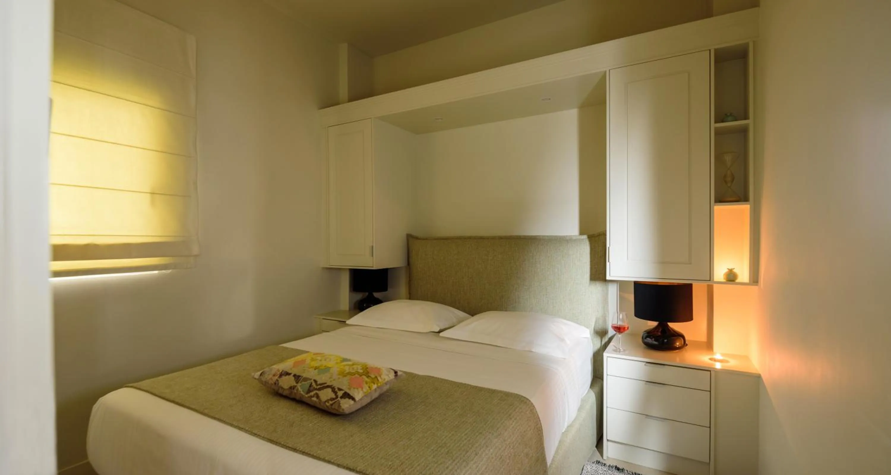 Bed in THIRAMENOUS RESIDENCE