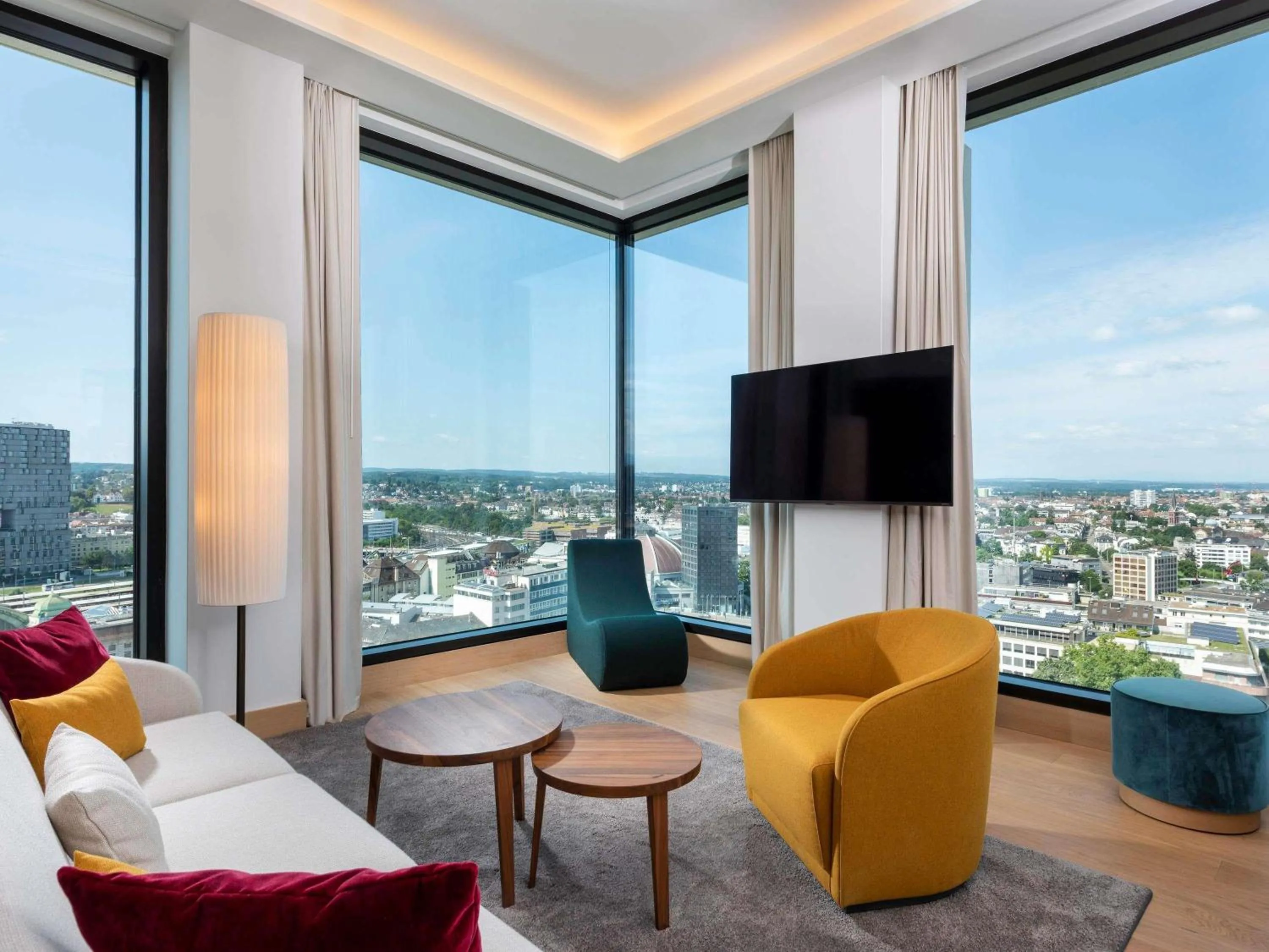 Photo of the whole room in Mövenpick Hotel Basel