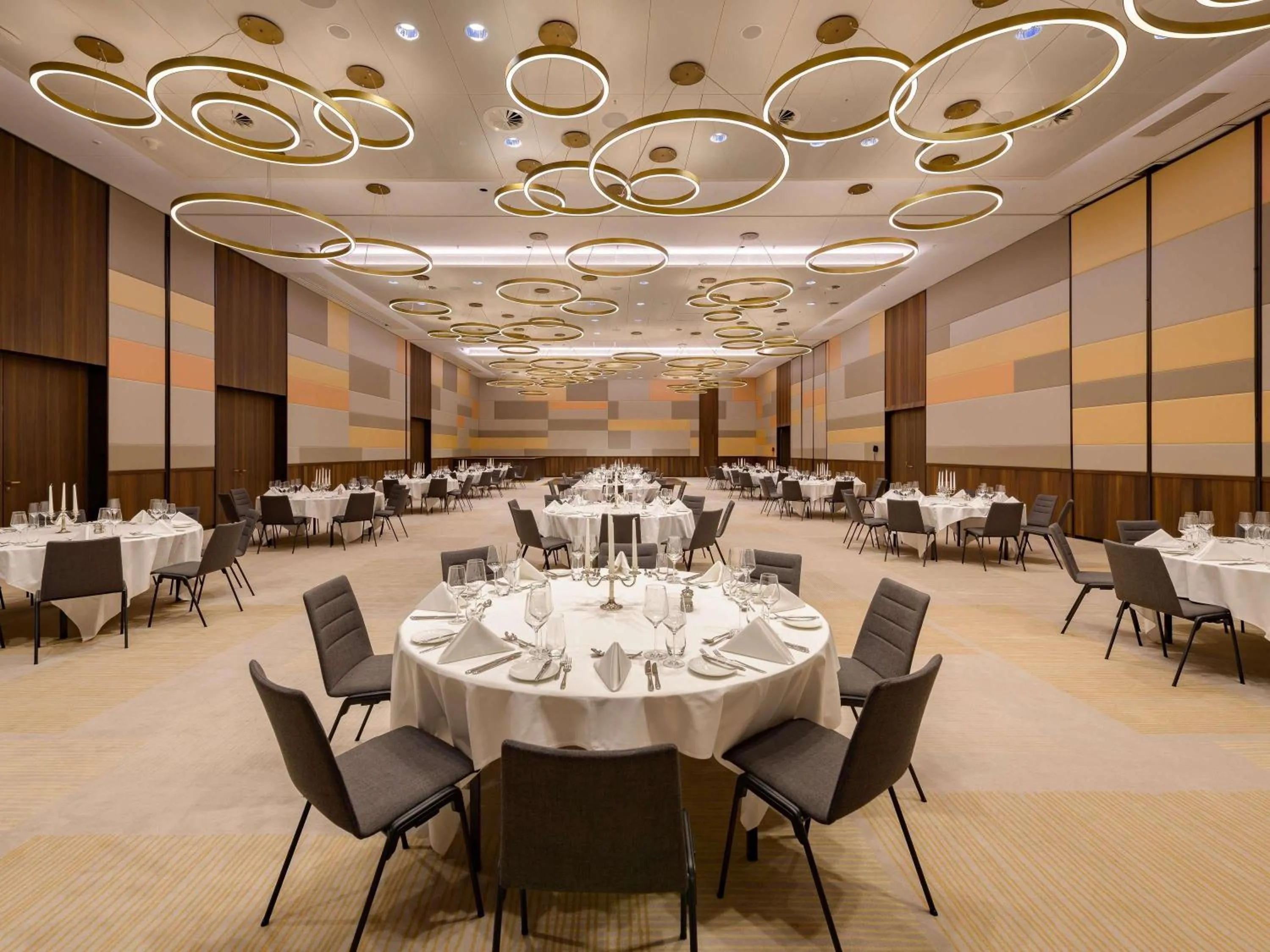 Meeting/conference room in Mövenpick Hotel Basel