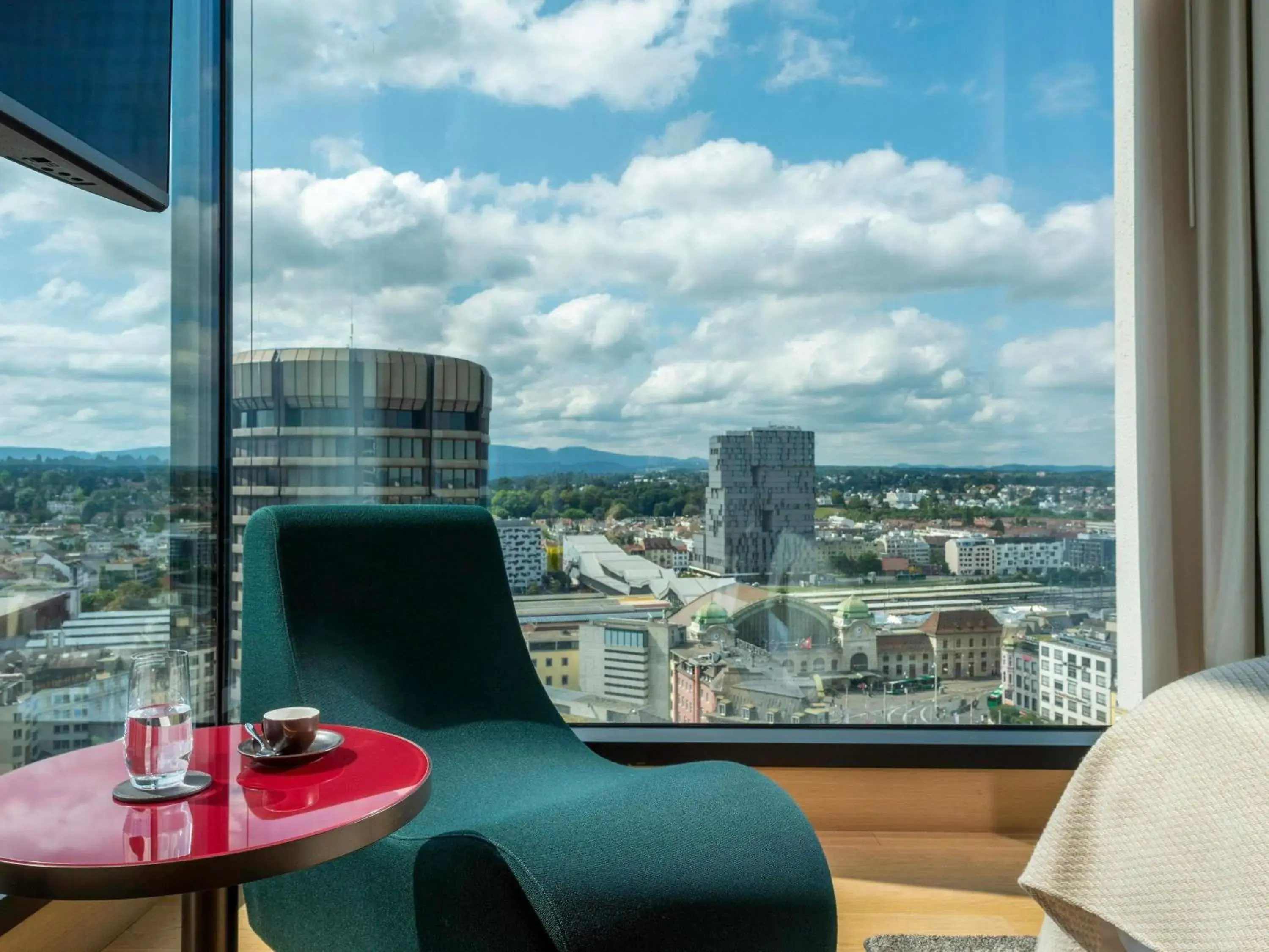 Junior King Suite in Mövenpick Hotel Basel Junior King Suite in Mövenpick Hotel Basel