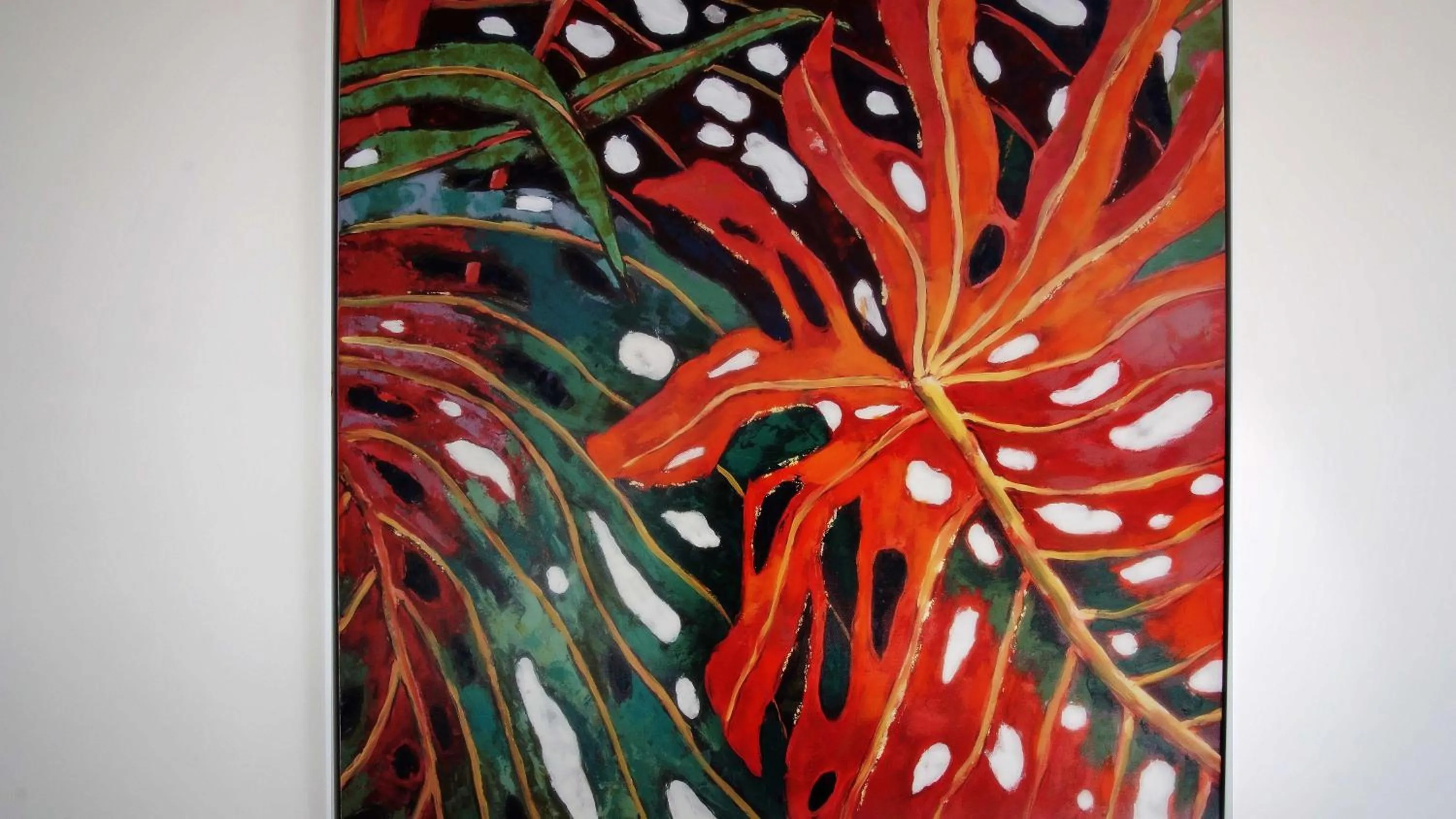 Decorative detail in Tessera Villas & Studios Collection