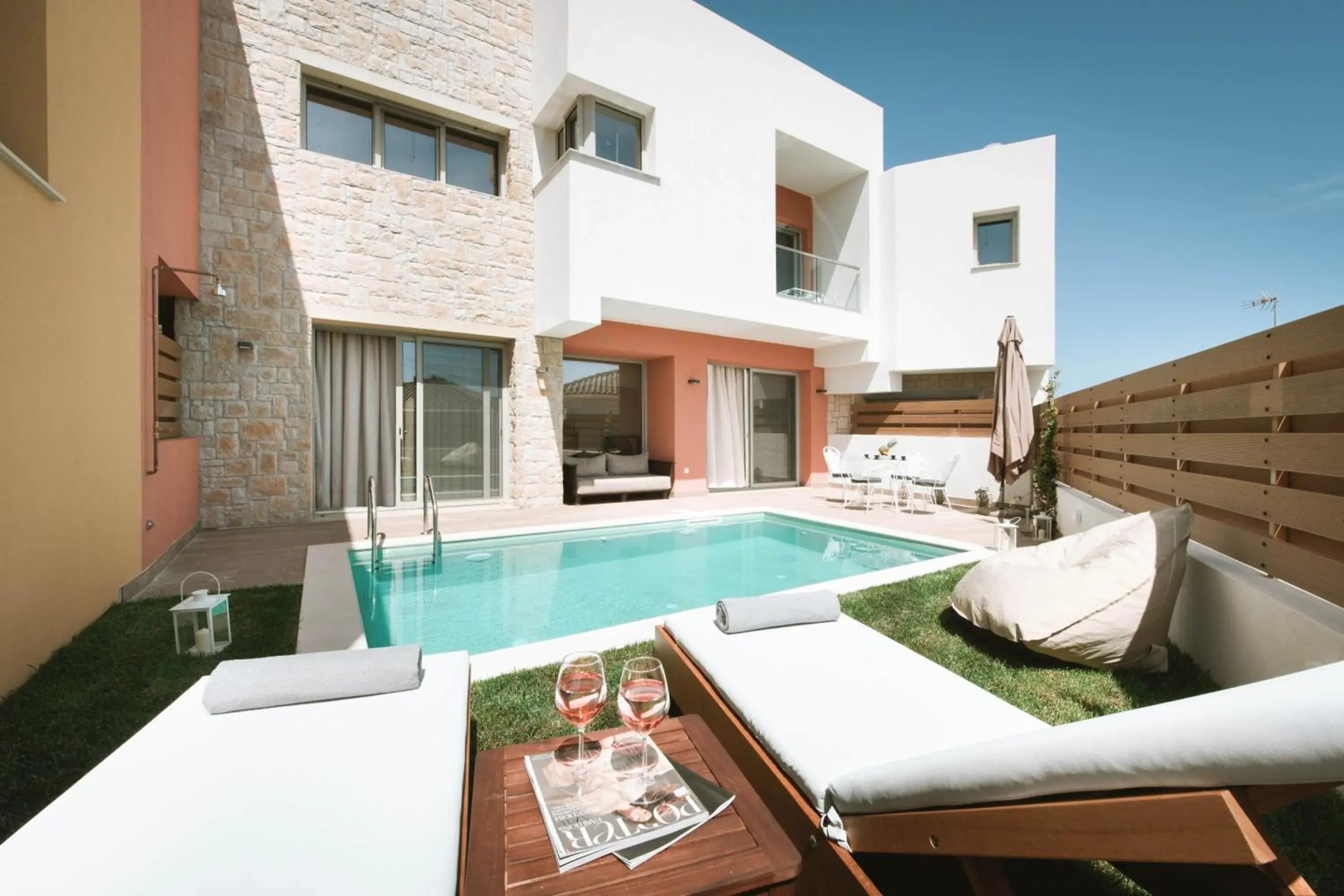 Tessera Villas & Studios Collection Tessera Villas & Studios Collection