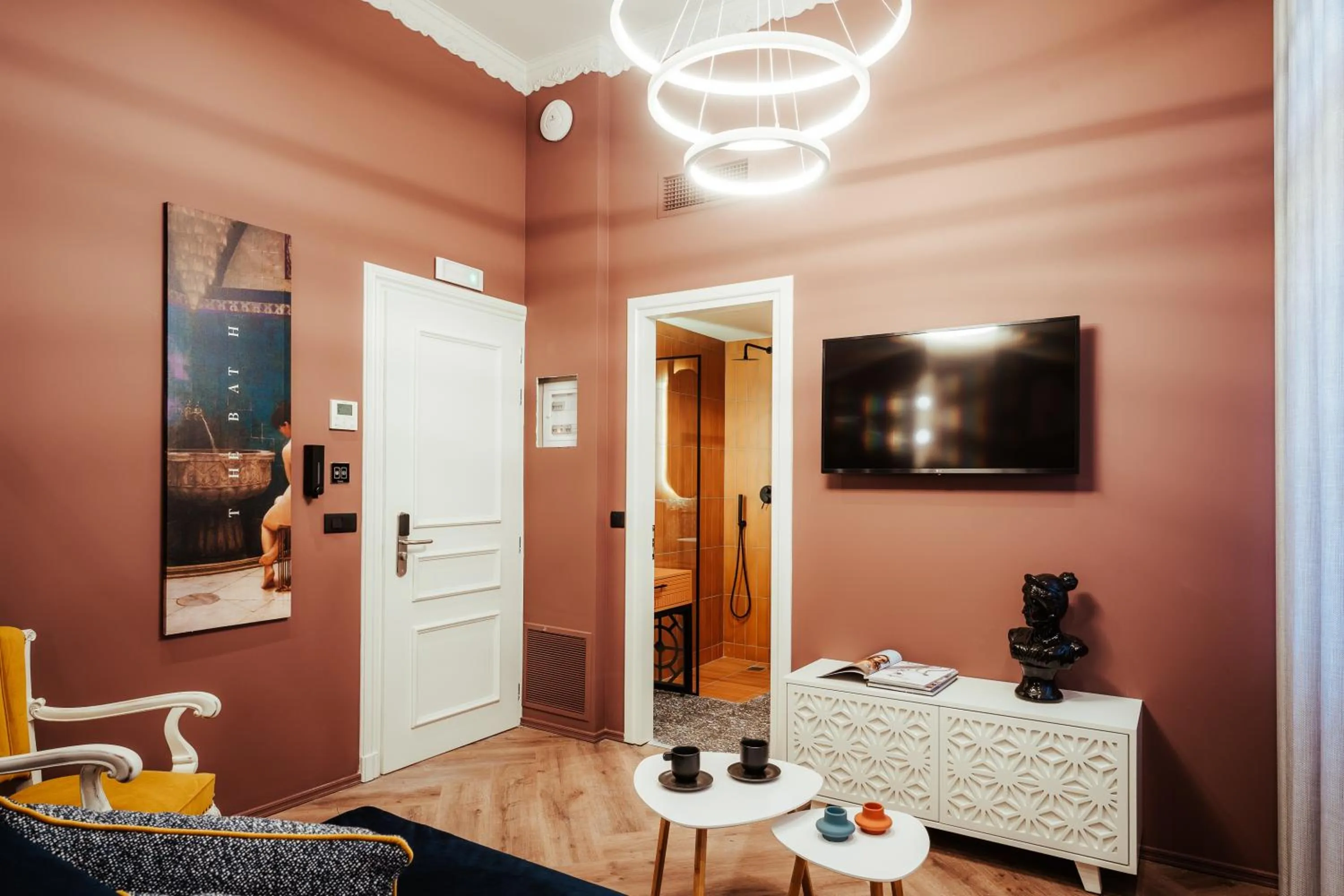 TV and multimedia in Espero Royal Stay