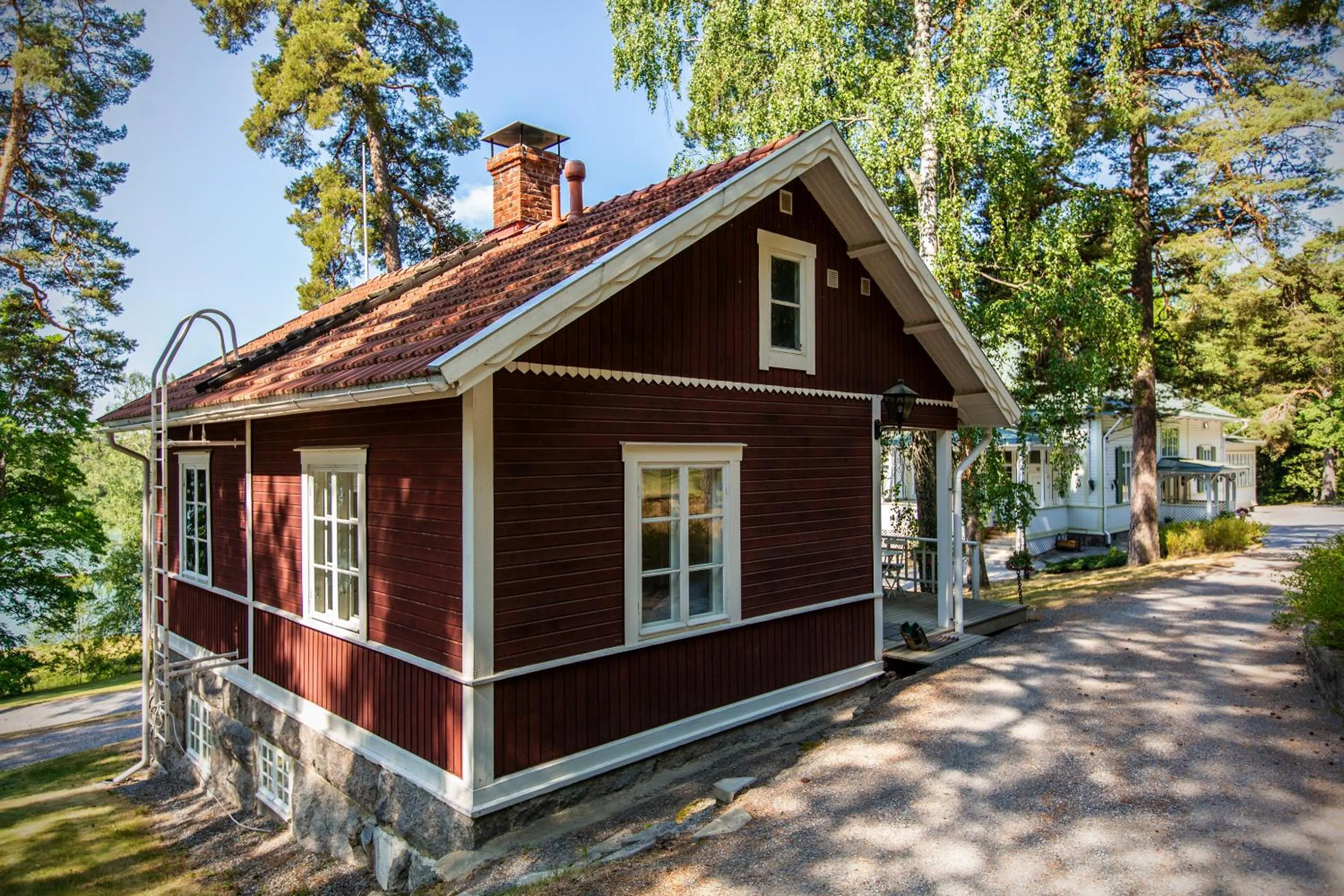 Property building in Villa Wolax