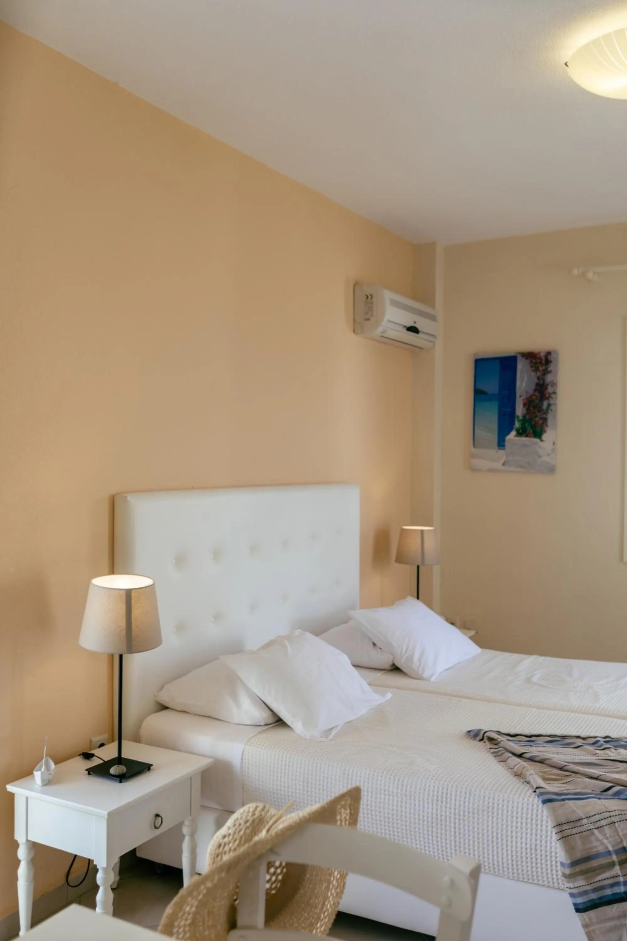 Bed in Mikri Vigla Hotel Beach Resort