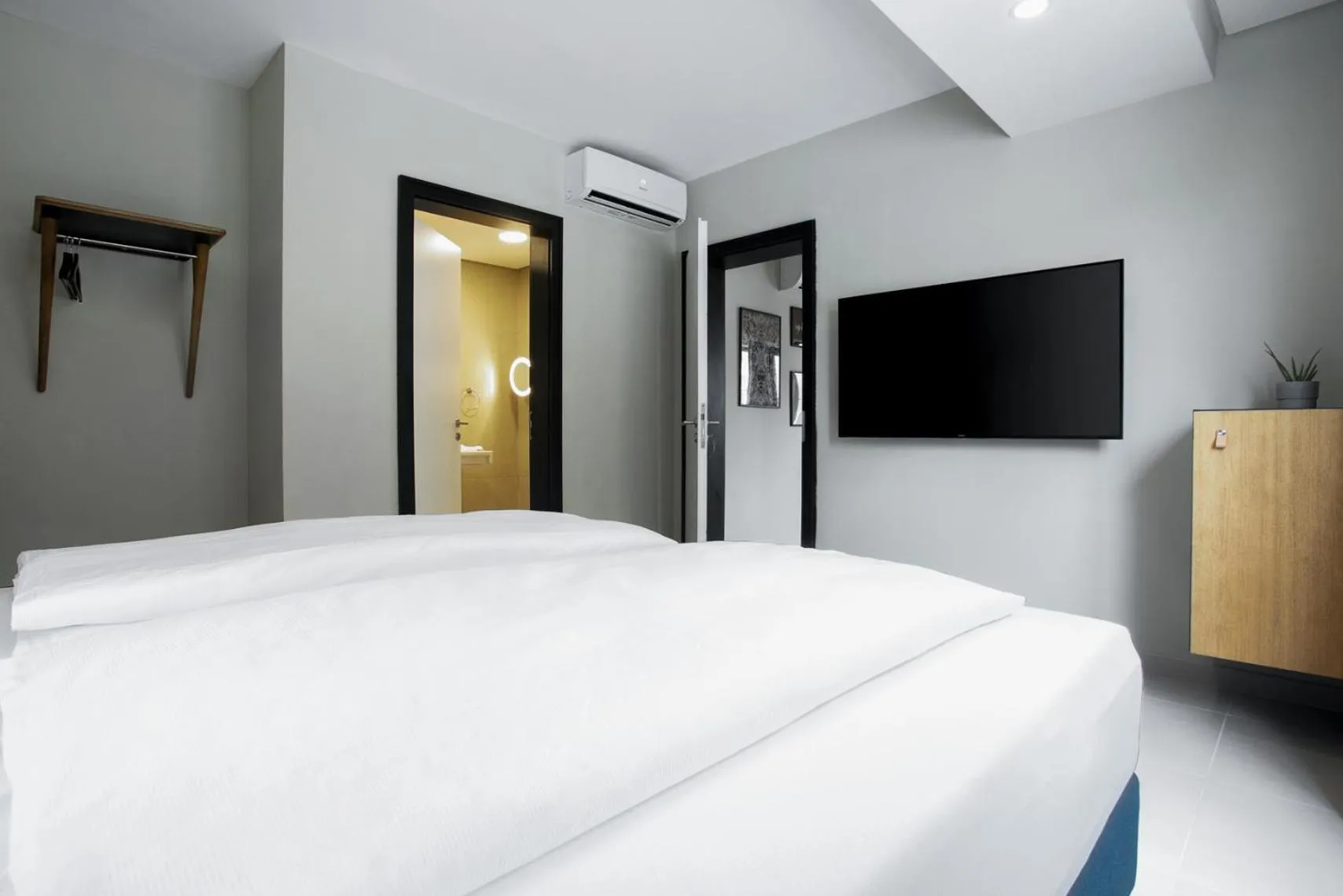 Photo of the whole room, Bed in Nordic Hotel Lagos