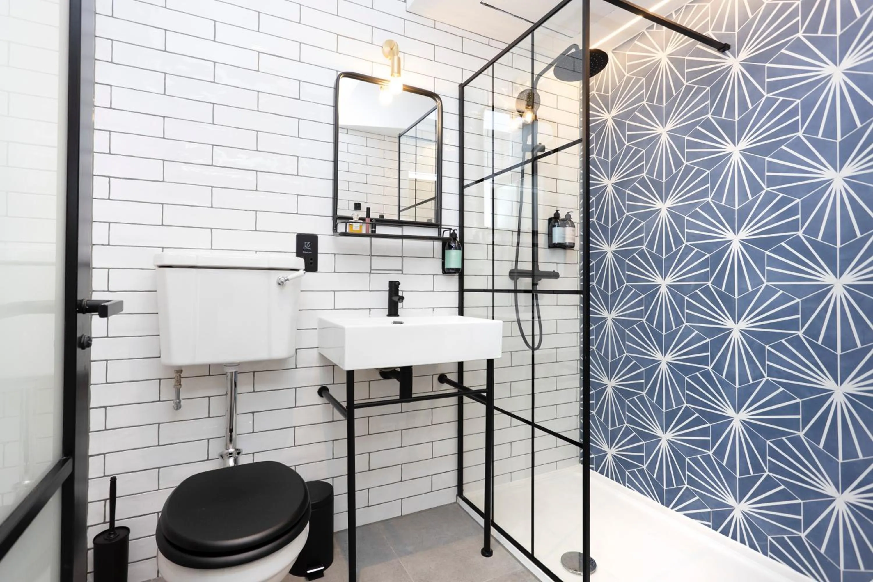 Bathroom in 29 Queen Street Aparthotel