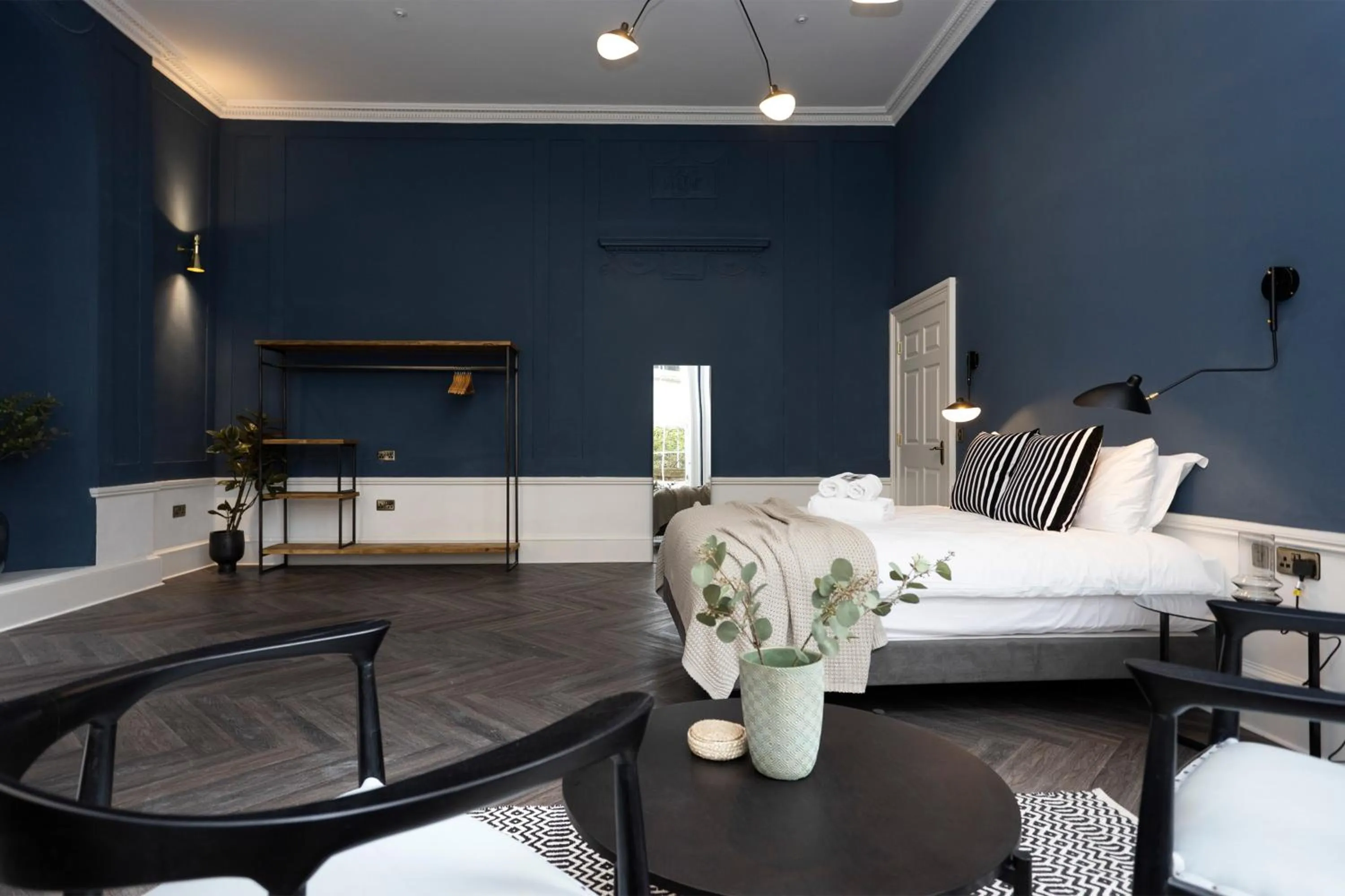 Bed in 29 Queen Street Aparthotel