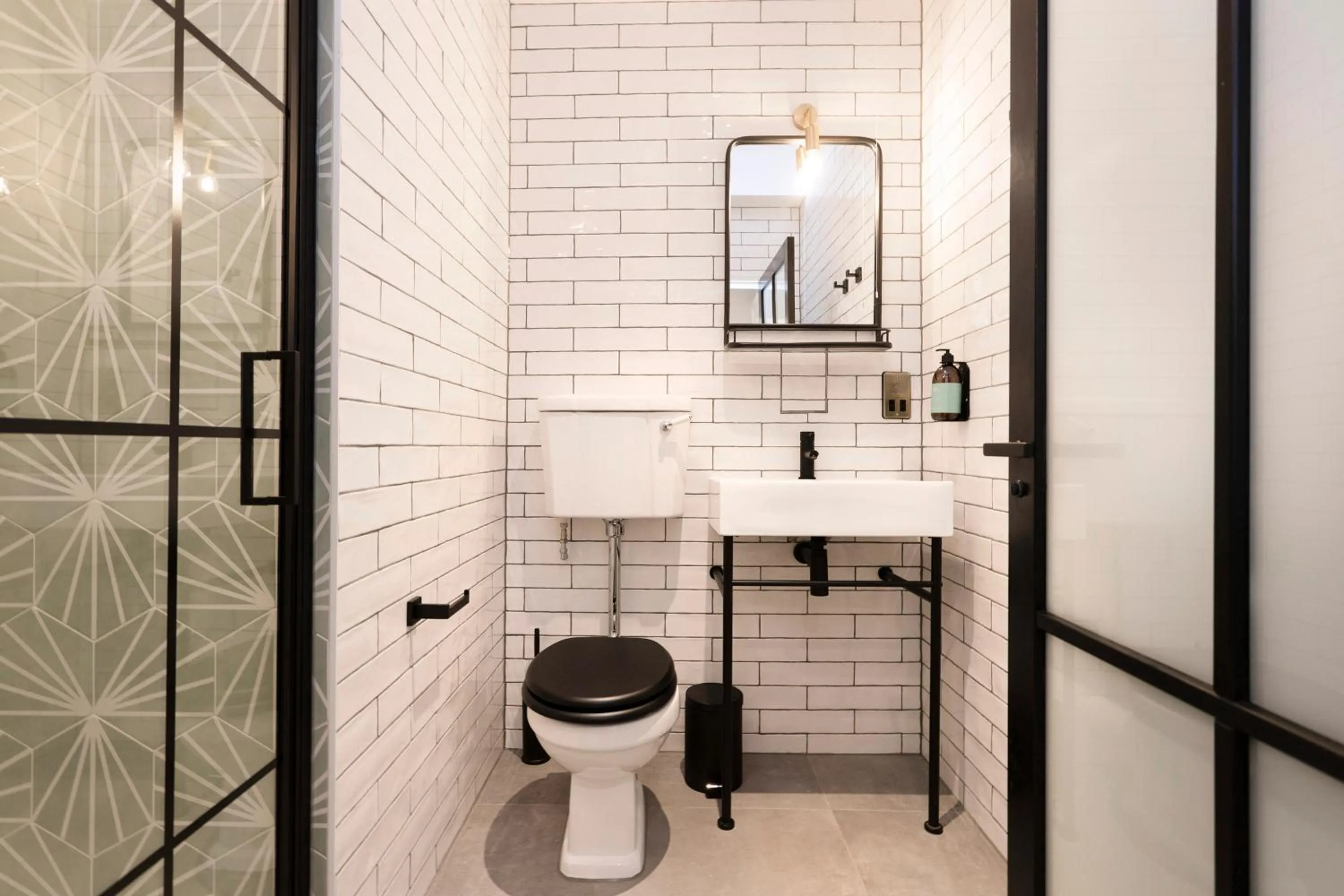 Bathroom in 29 Queen Street Aparthotel