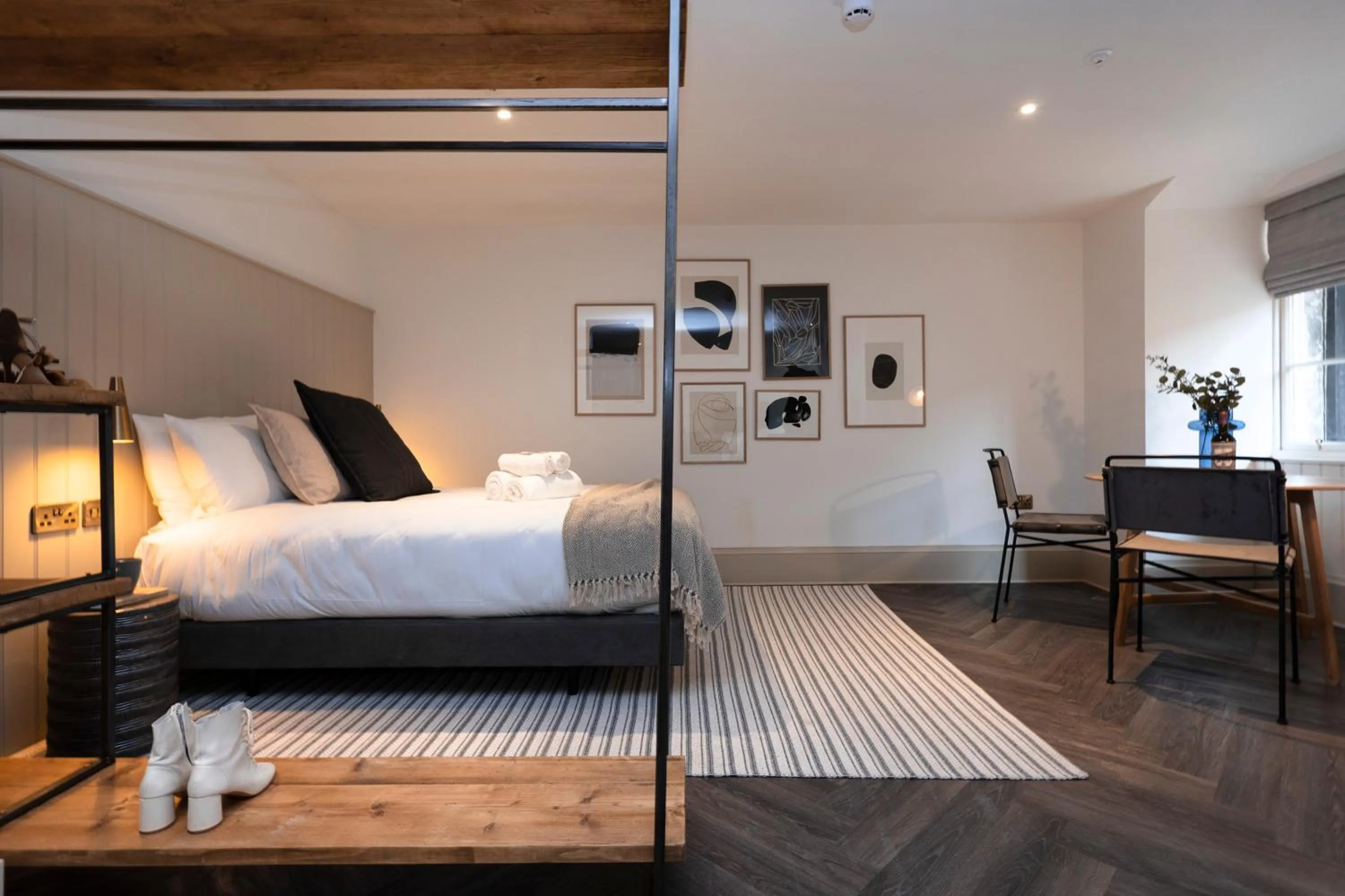 Bed in 29 Queen Street Aparthotel