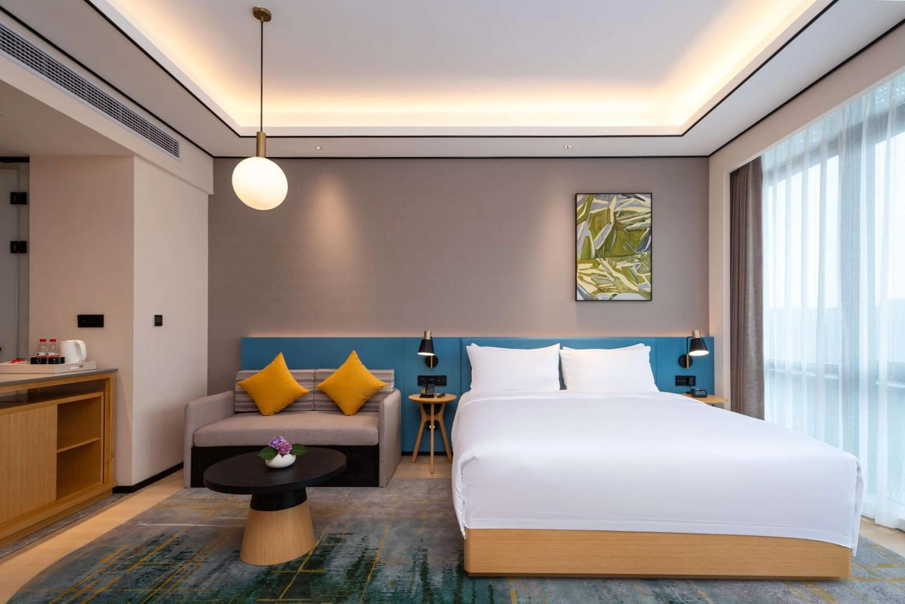 Living room, Bed in Hilton Garden Inn Nanchang