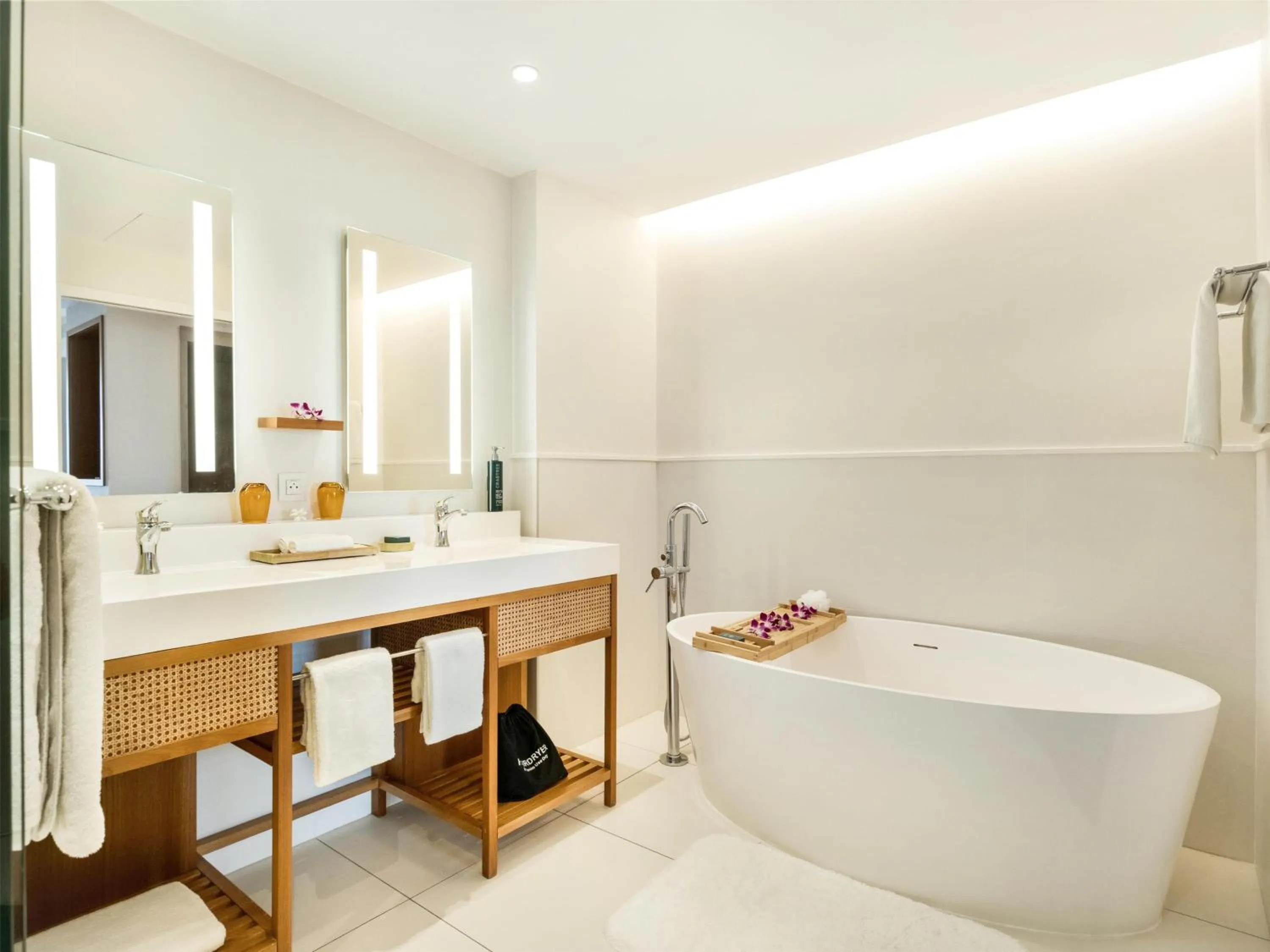 Bathroom in Hilton Hotel Tahiti