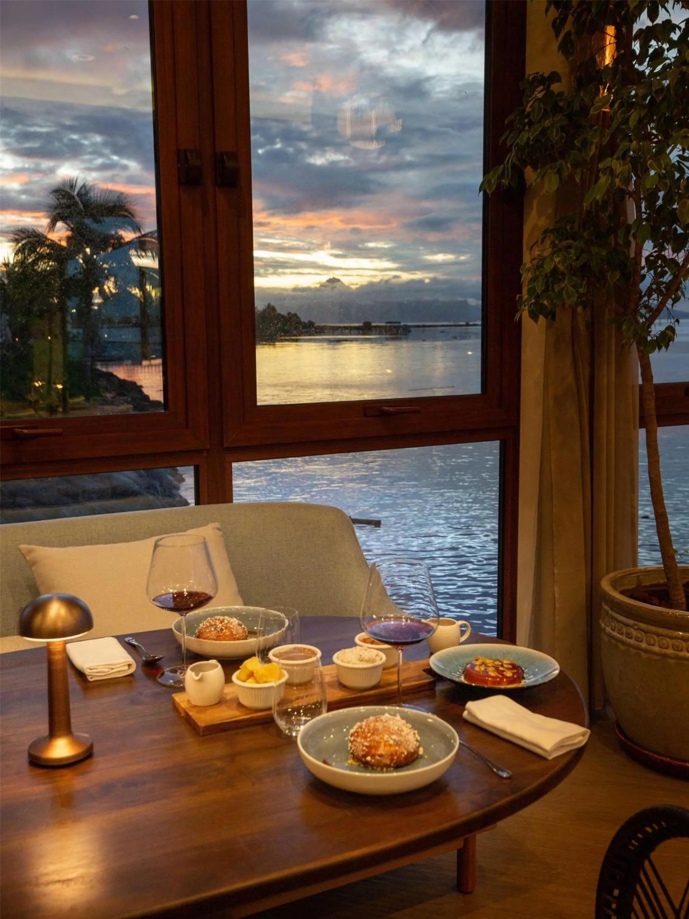 Restaurant/places to eat in Hilton Hotel Tahiti