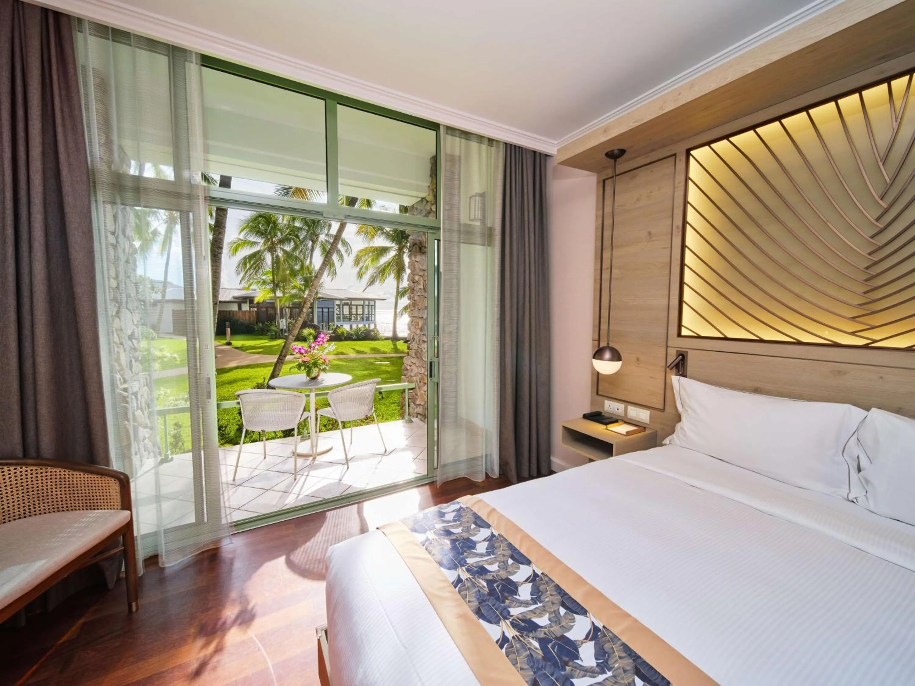 Bed in Hilton Hotel Tahiti