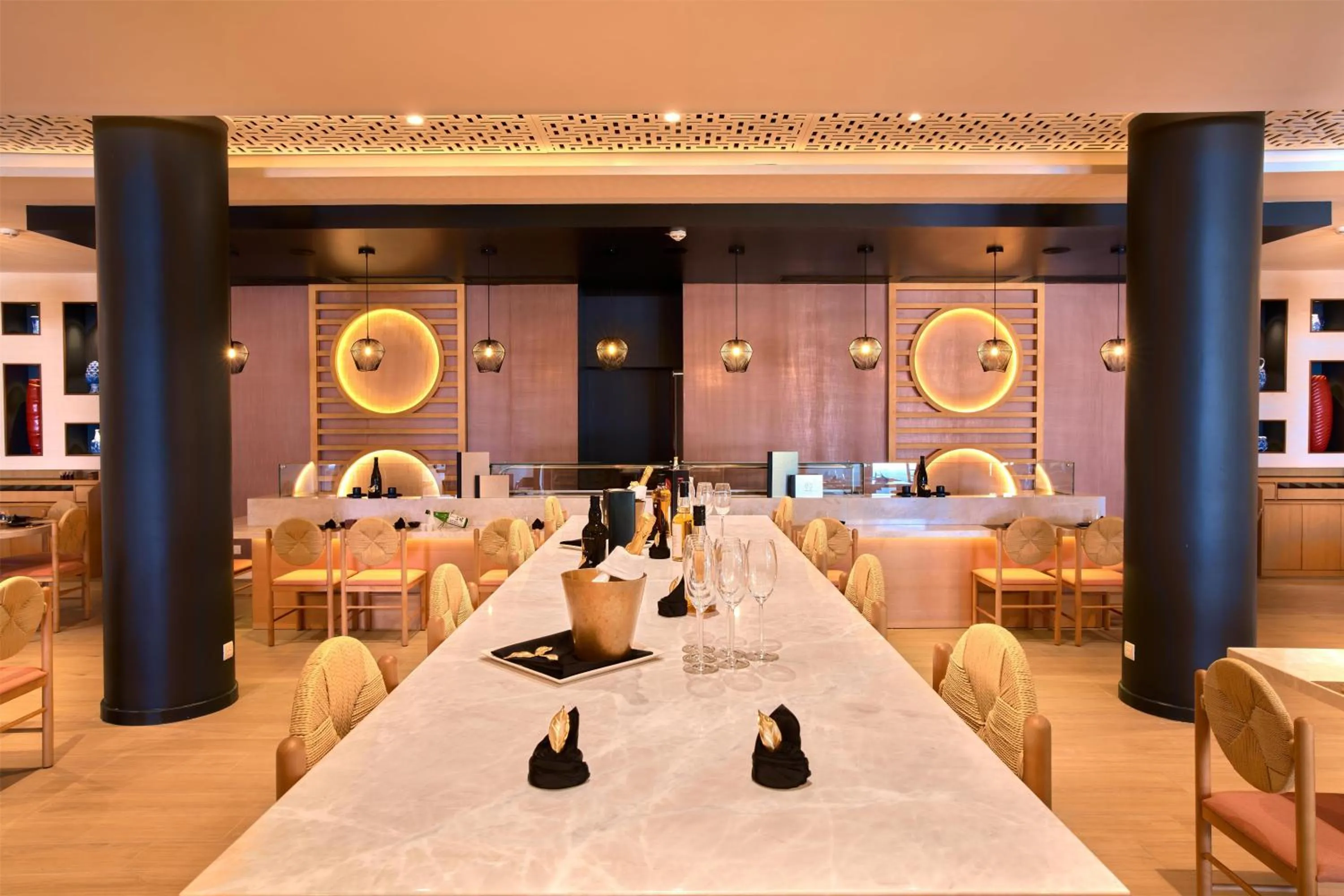 Restaurant/places to eat in Hilton Hotel Tahiti