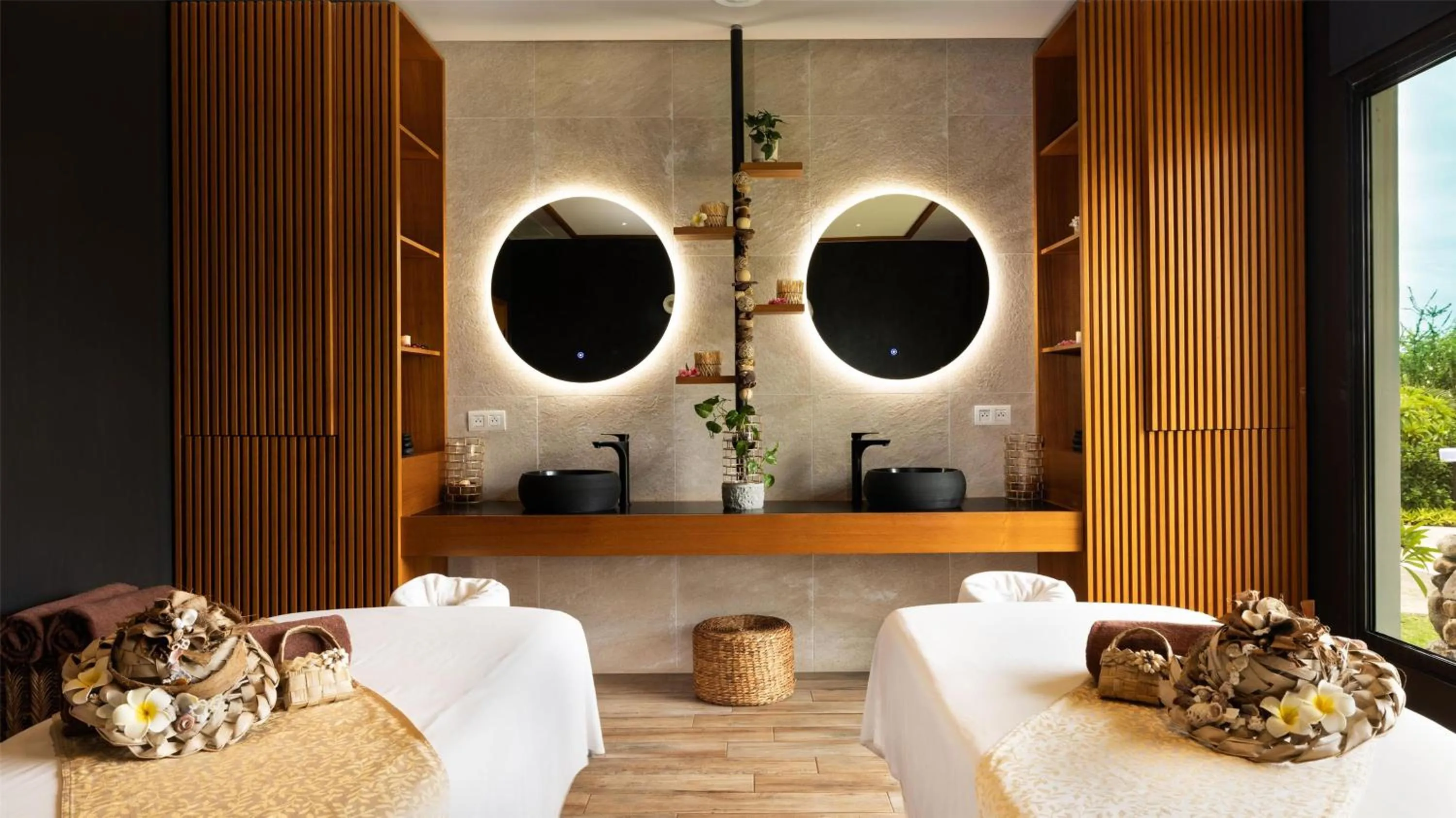 Sports in Hilton Hotel Tahiti