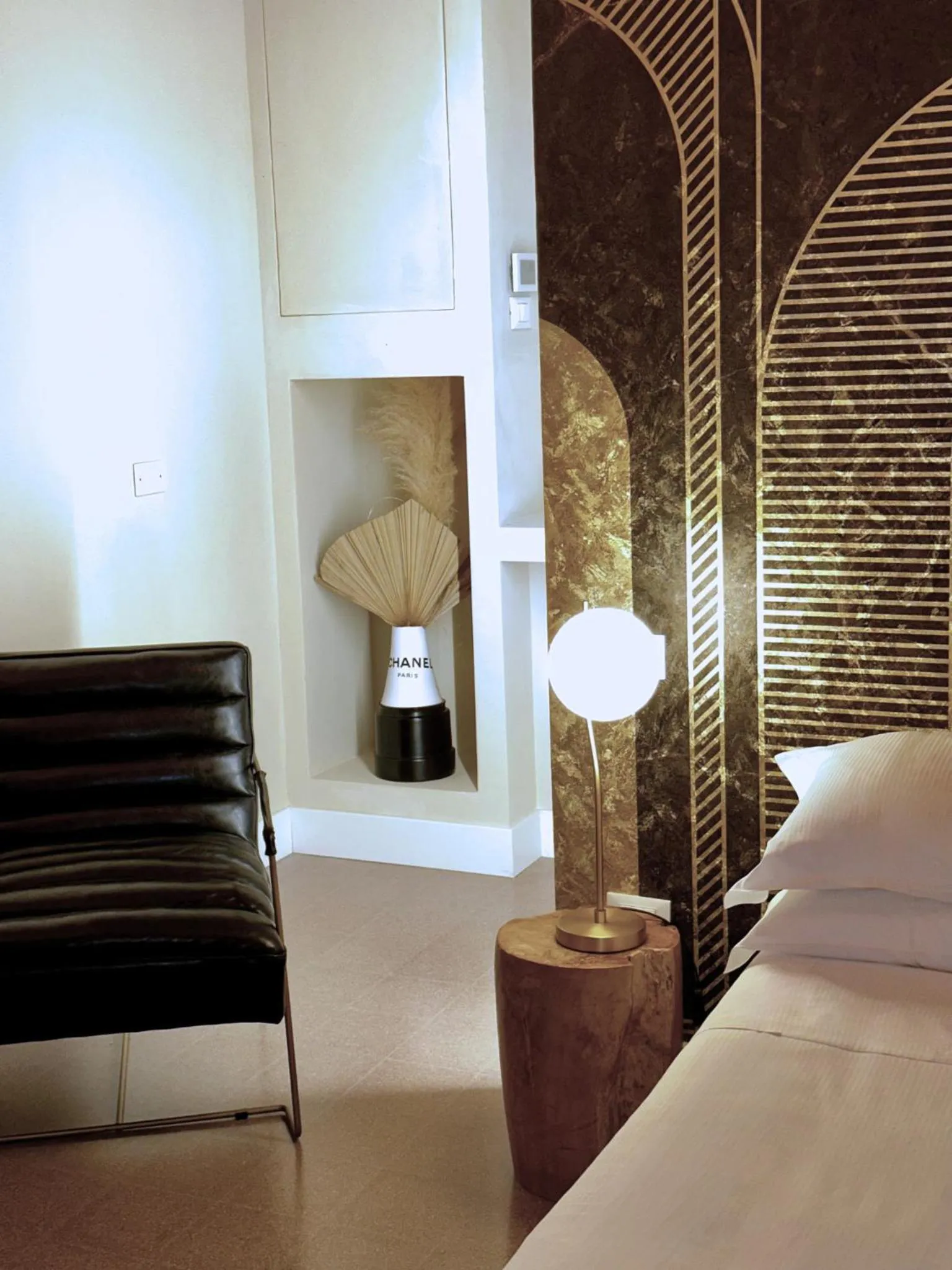 Bed in Ginevra Boutique Rooms - Palazzo Leosini - Residenze D'Epoca