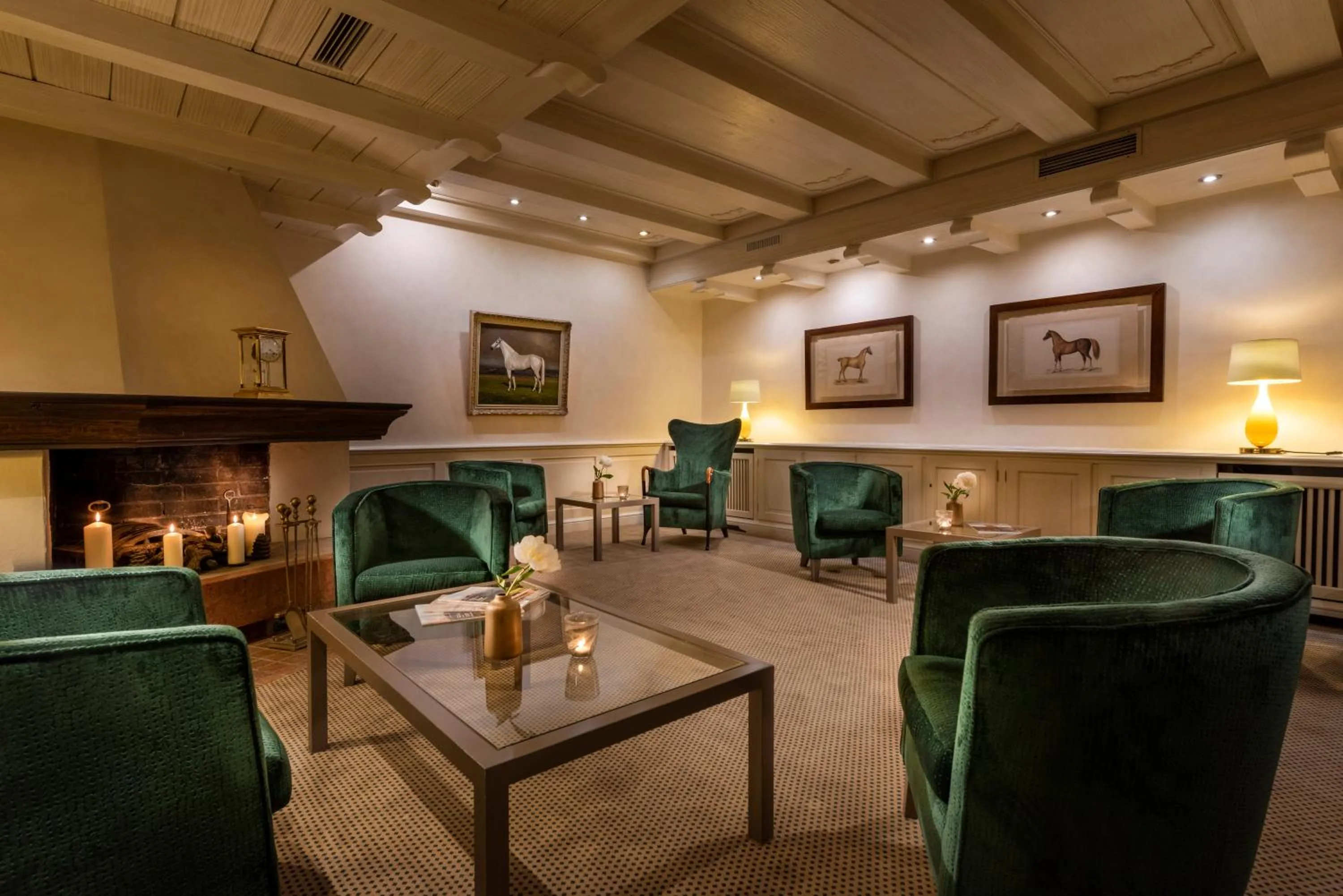 Communal lounge/ TV room in Landhaus Carstens