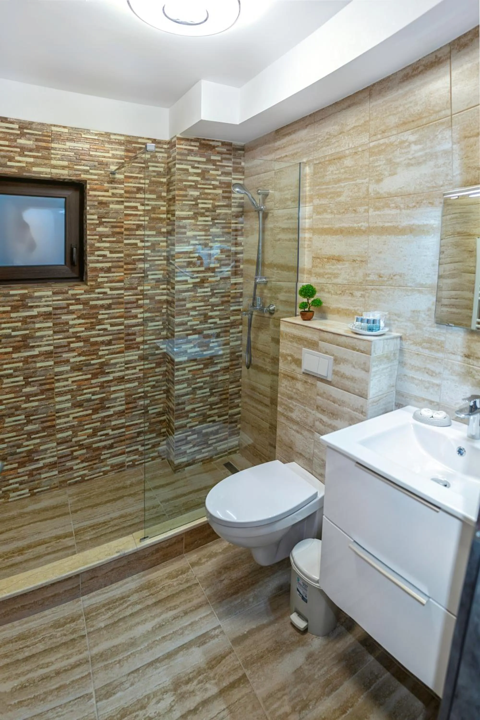 Bathroom in Roca Del Mar