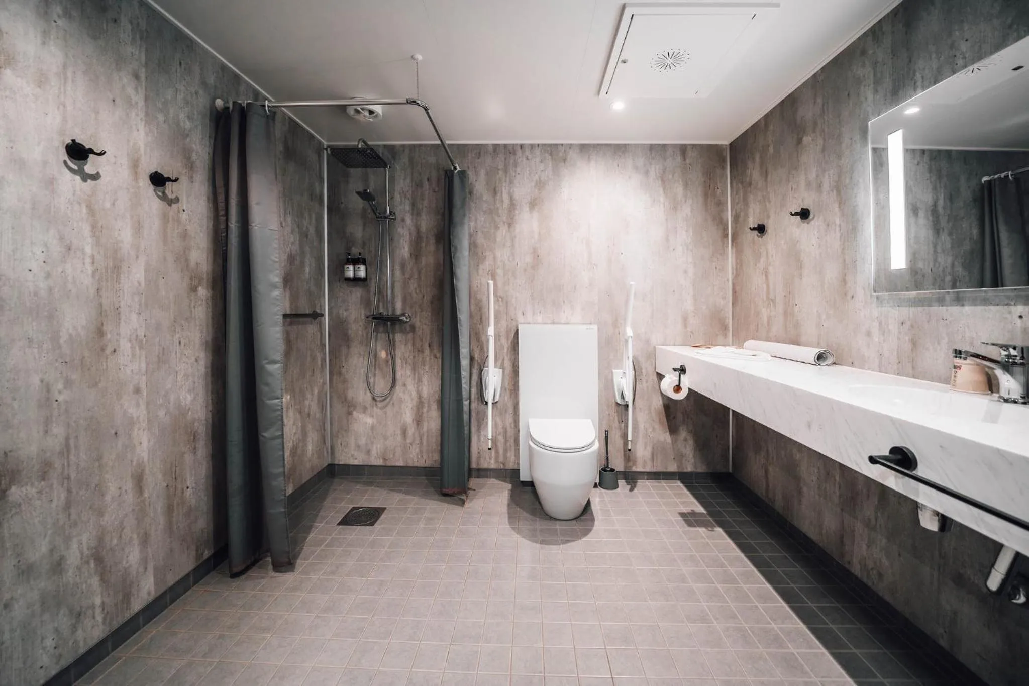 Bathroom in Blue Hotel Fagrilundur - On The Golden Circle