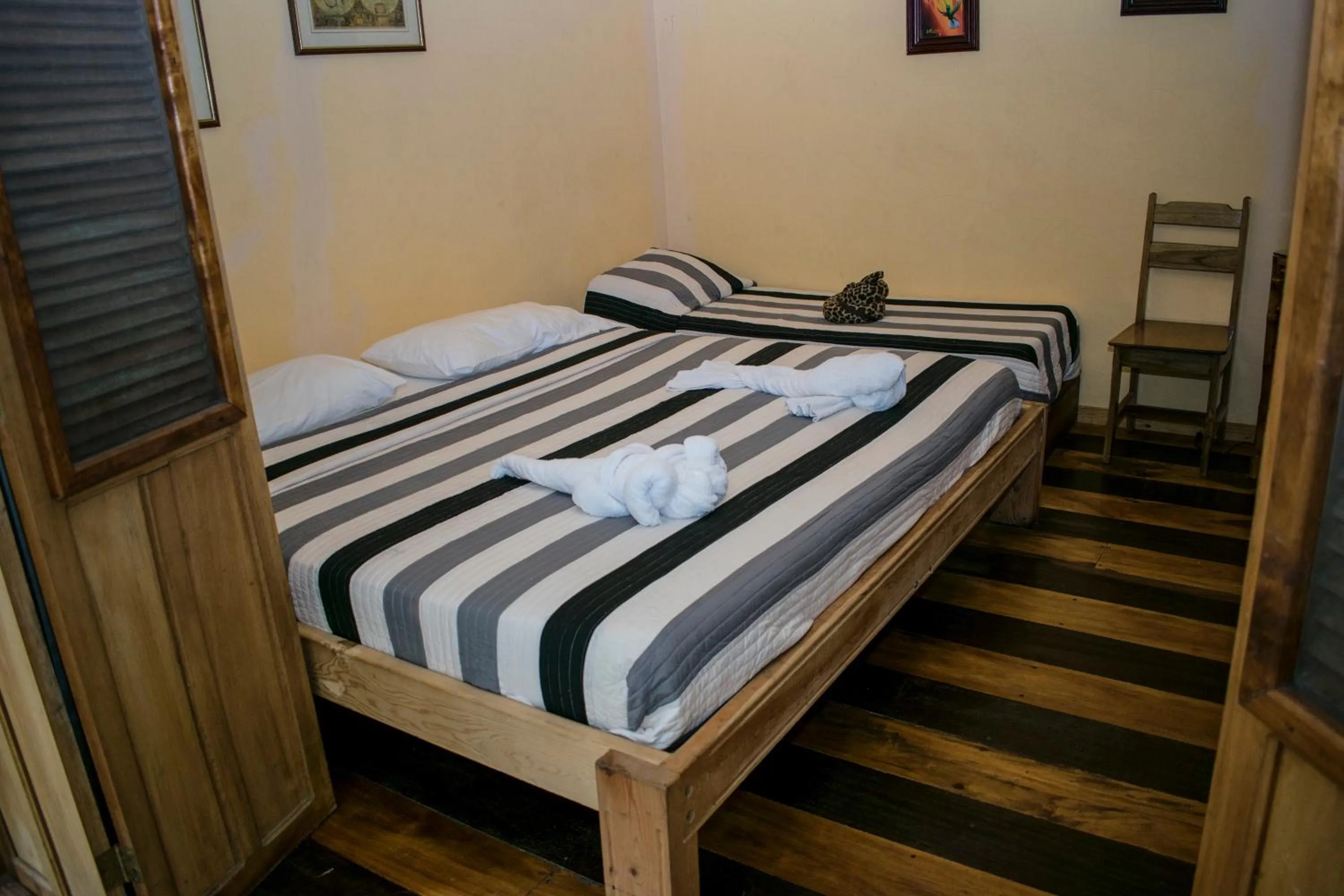 Bedroom, Bed in Hotel Bugabutik