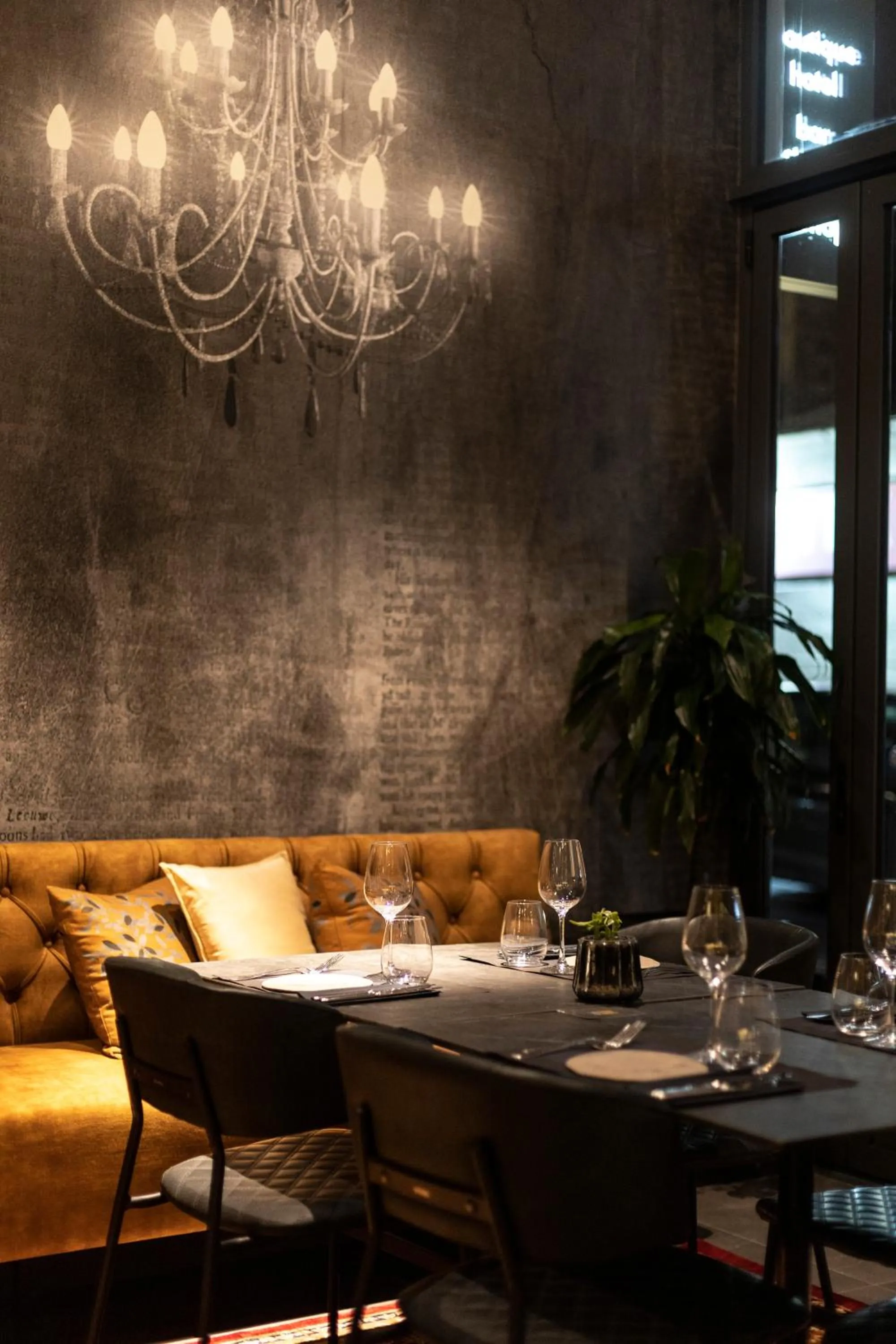 Restaurant/places to eat in MiraMe Athens Boutique Hotel