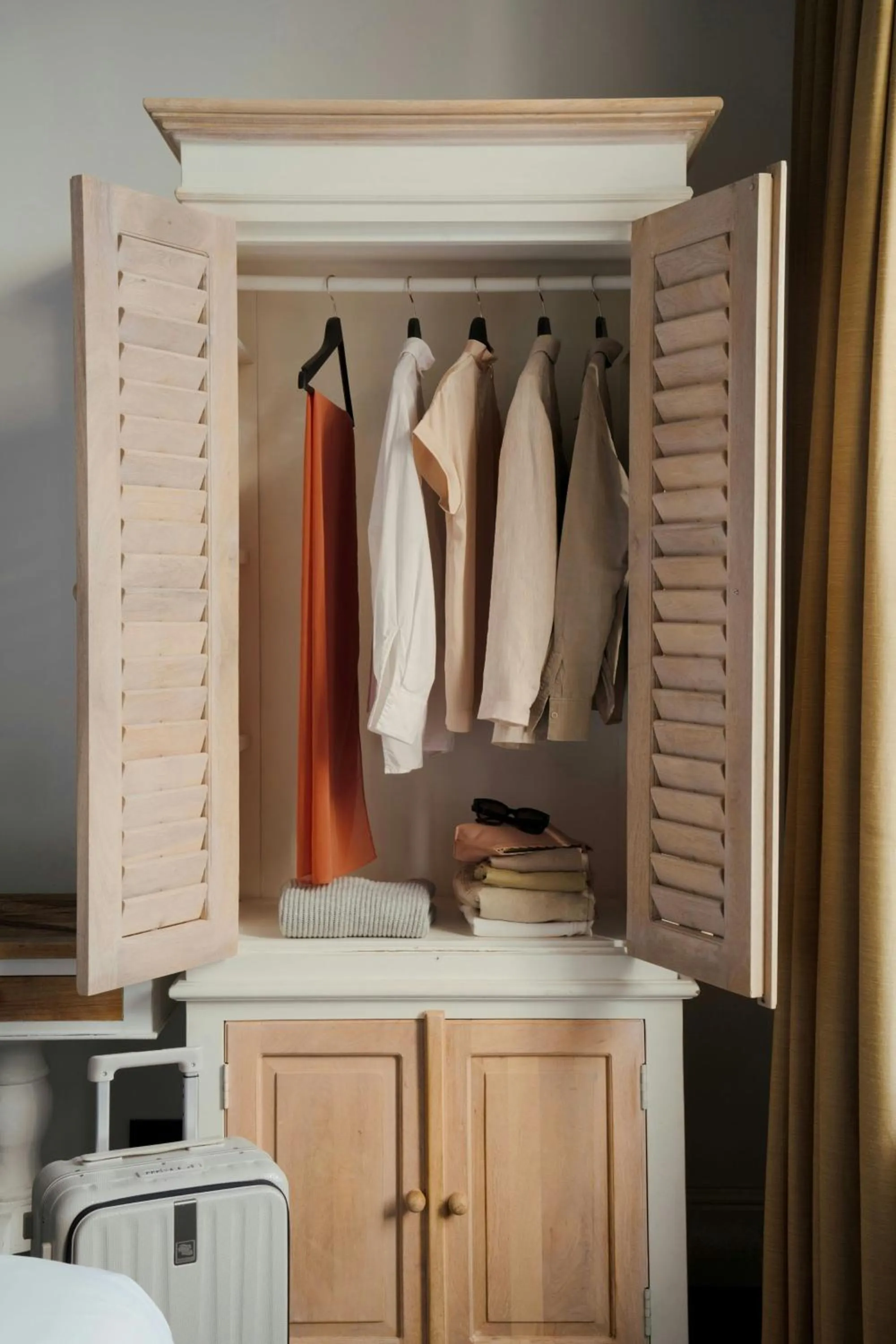 Photo of the whole room in Park House Hotel Museum Quarter, Sonder by Marriott Bonvoy